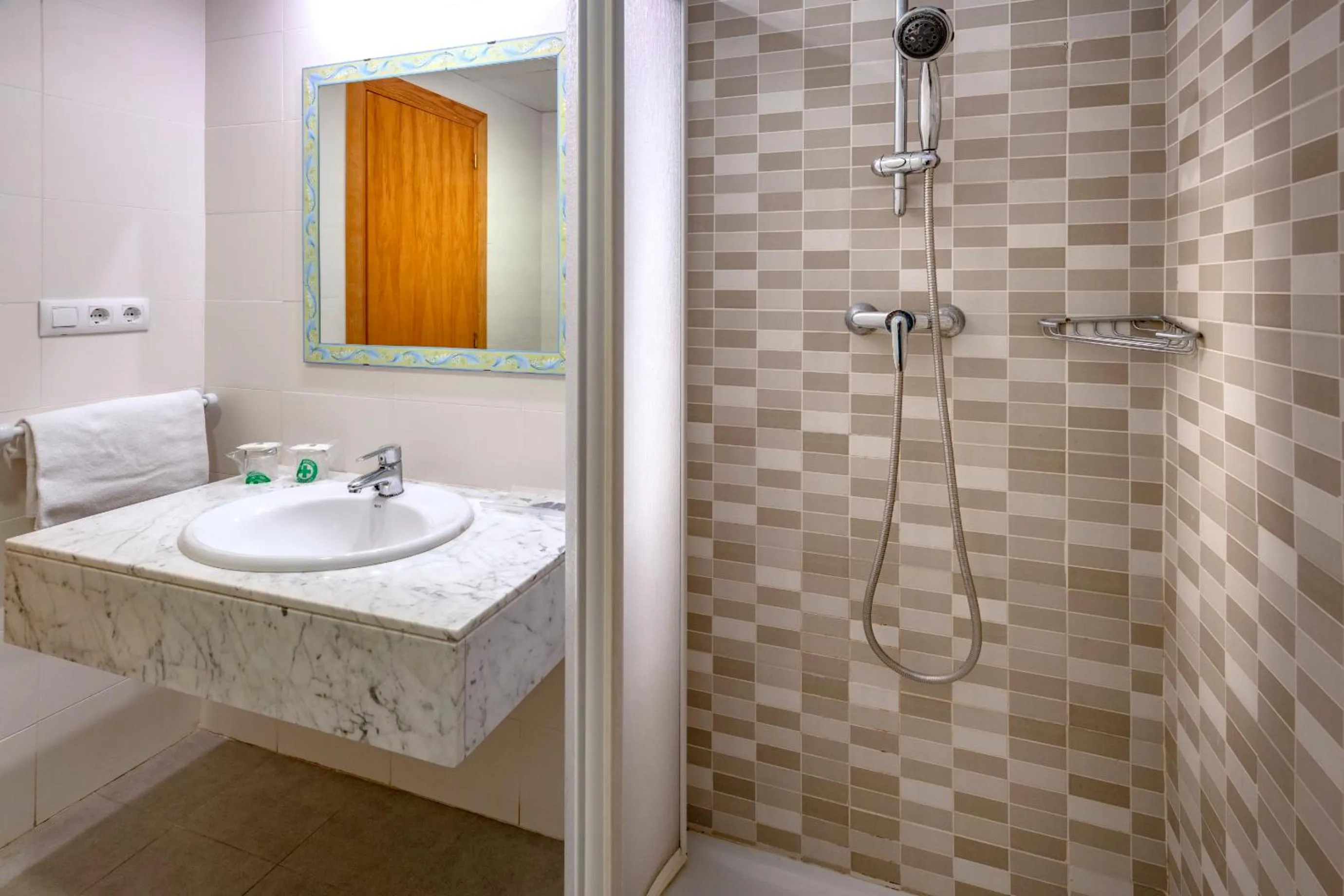 Bathroom in 4R Meridià Mar