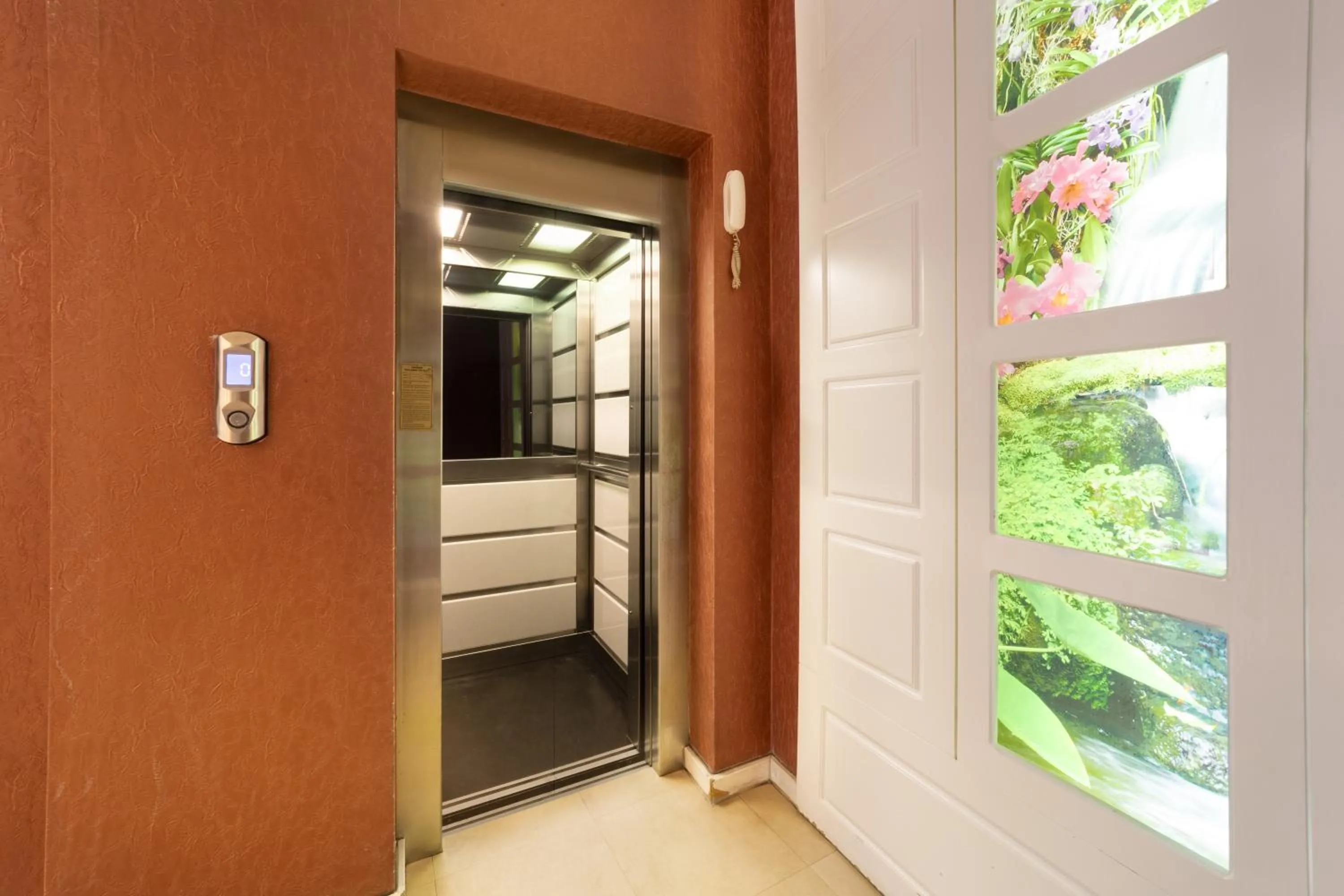 elevator in Park Çağlayan Hotel