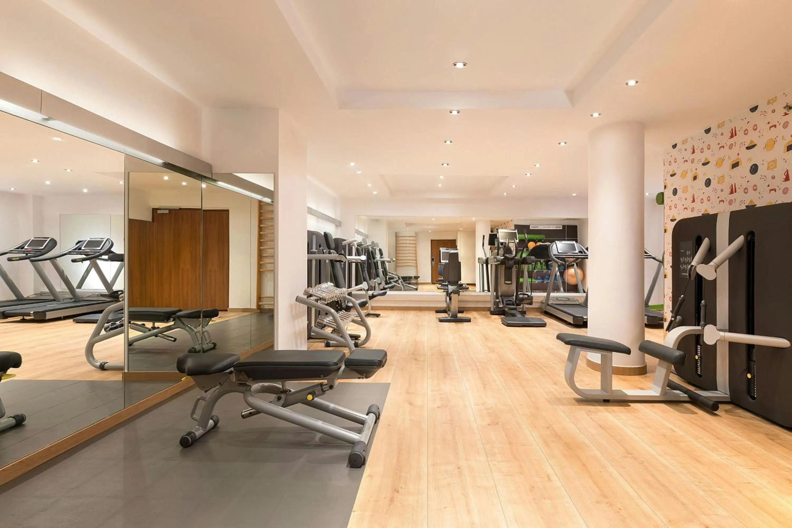 Fitness centre/facilities in Le Meridien Barcelona