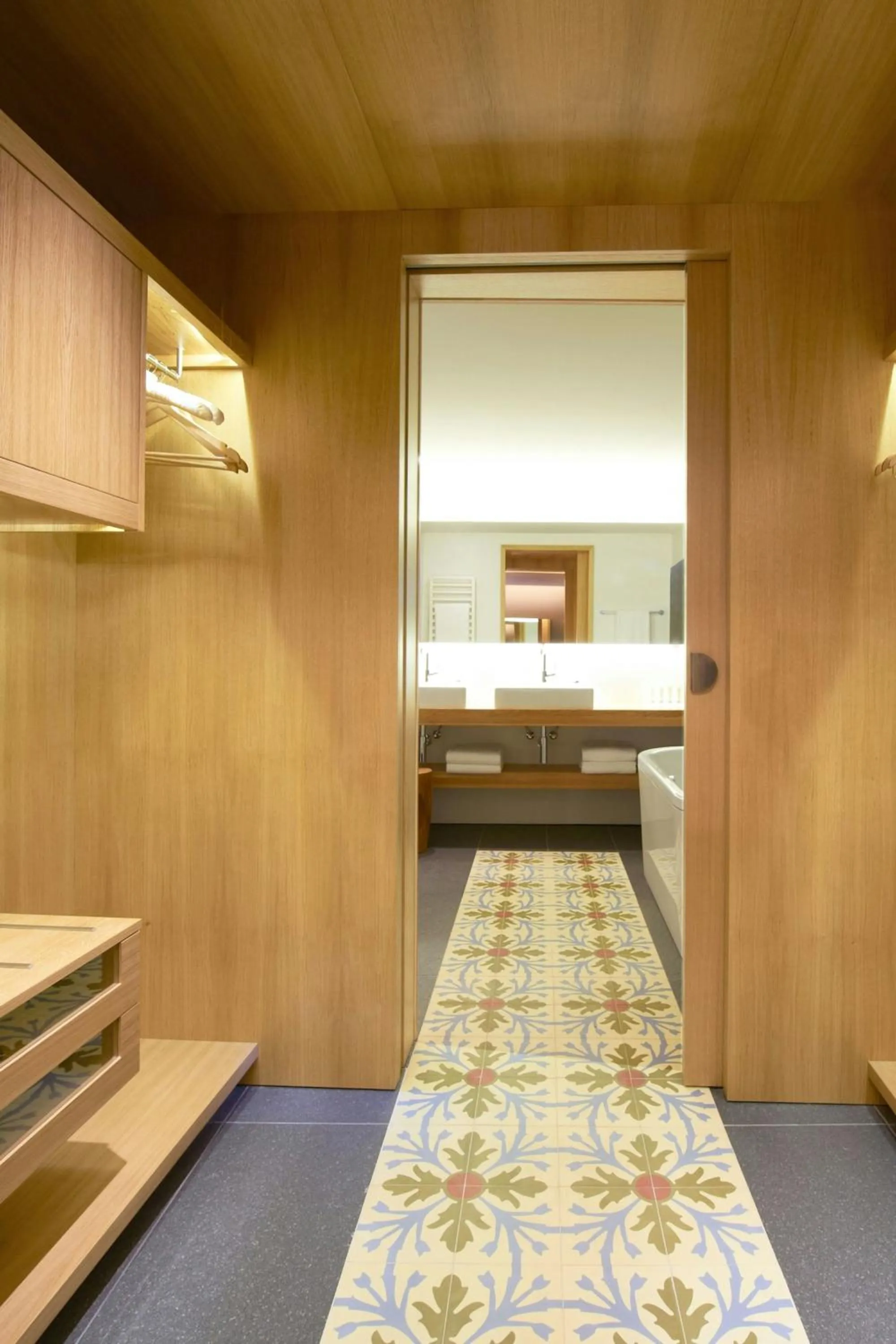 Bathroom, Bed in Le Meridien Barcelona