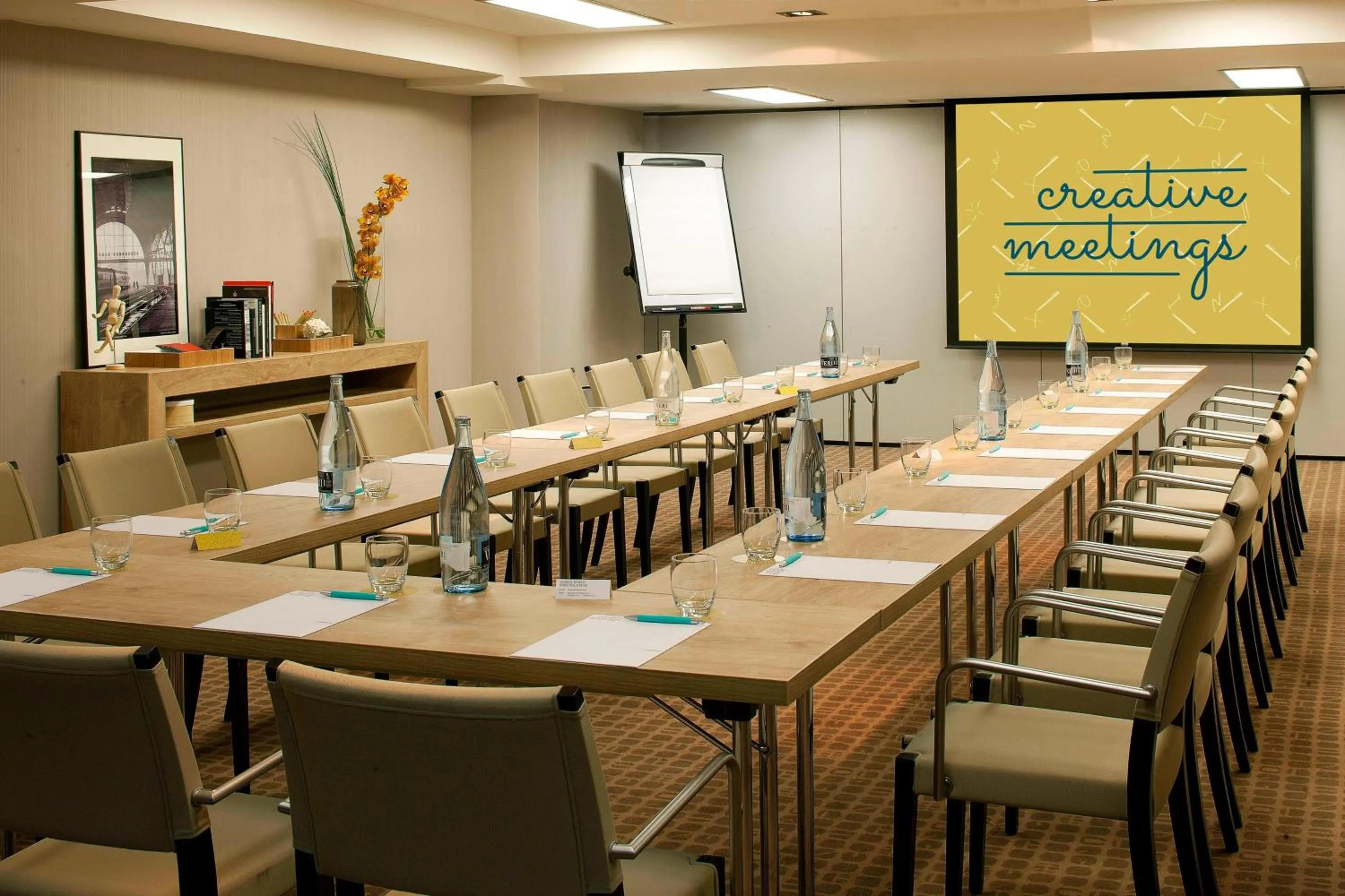 Meeting/conference room in Le Meridien Barcelona