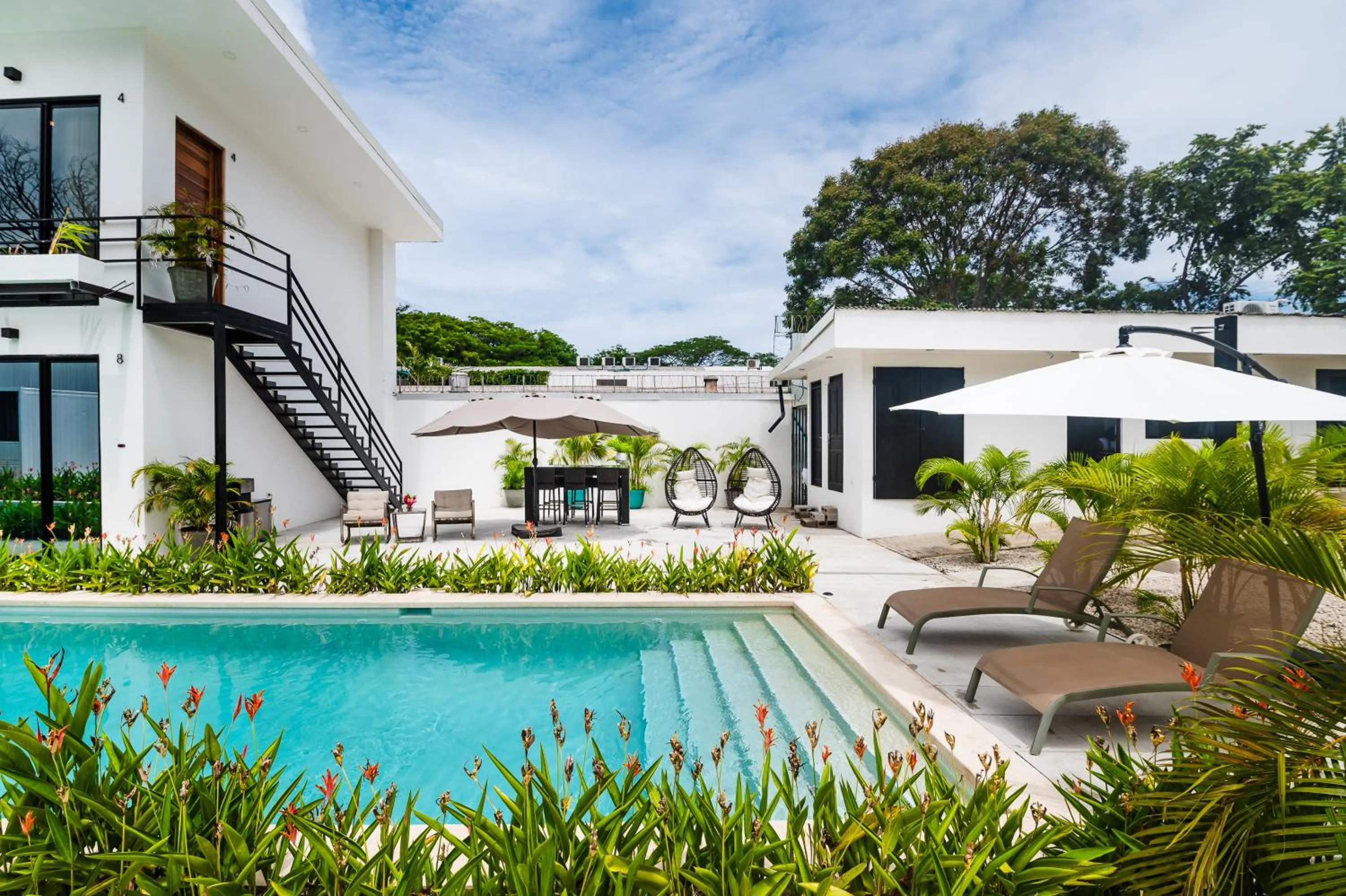 sunbed in House of Nomad - Adults only