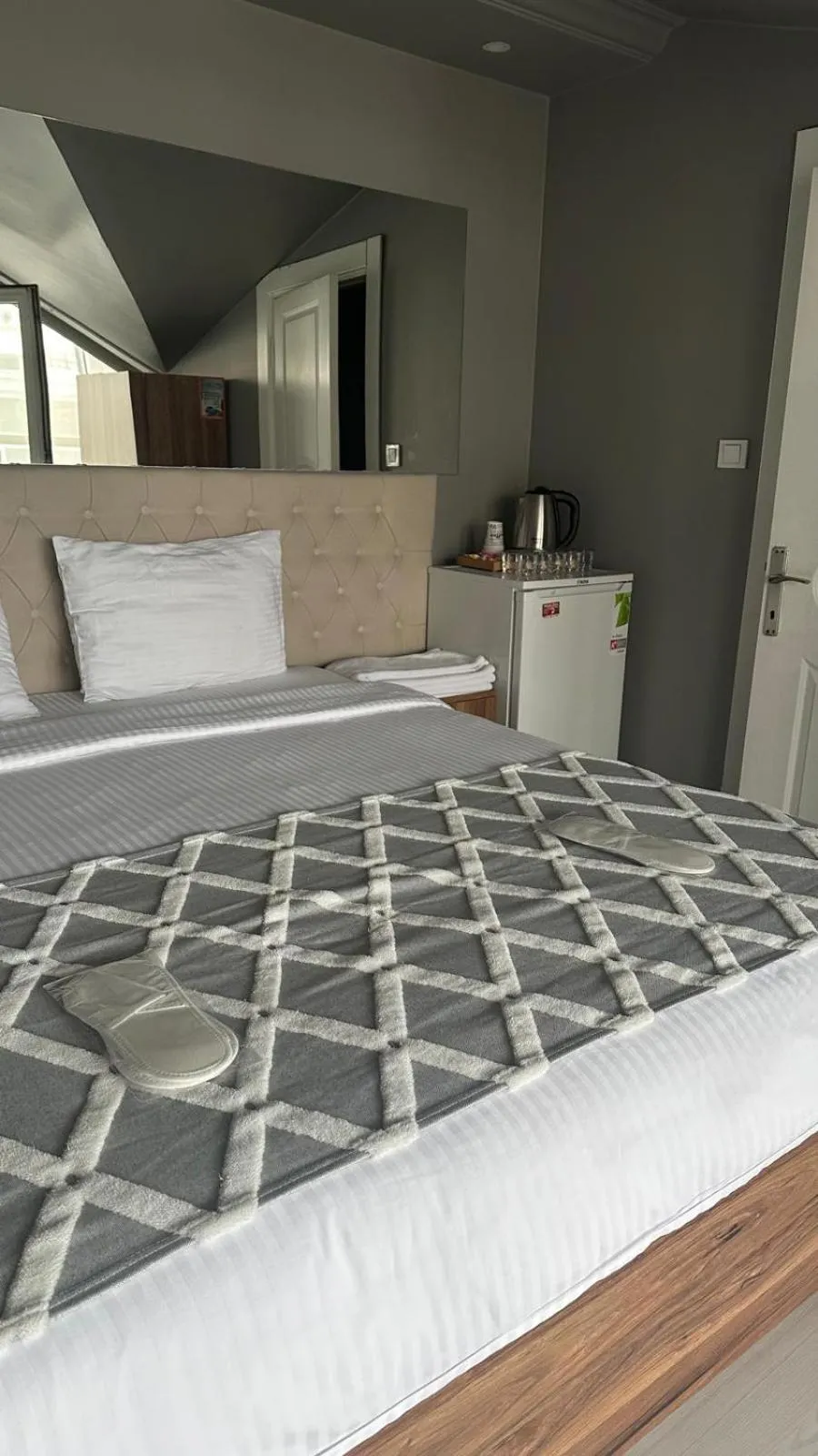 Bed in Heraldic Room Hotel