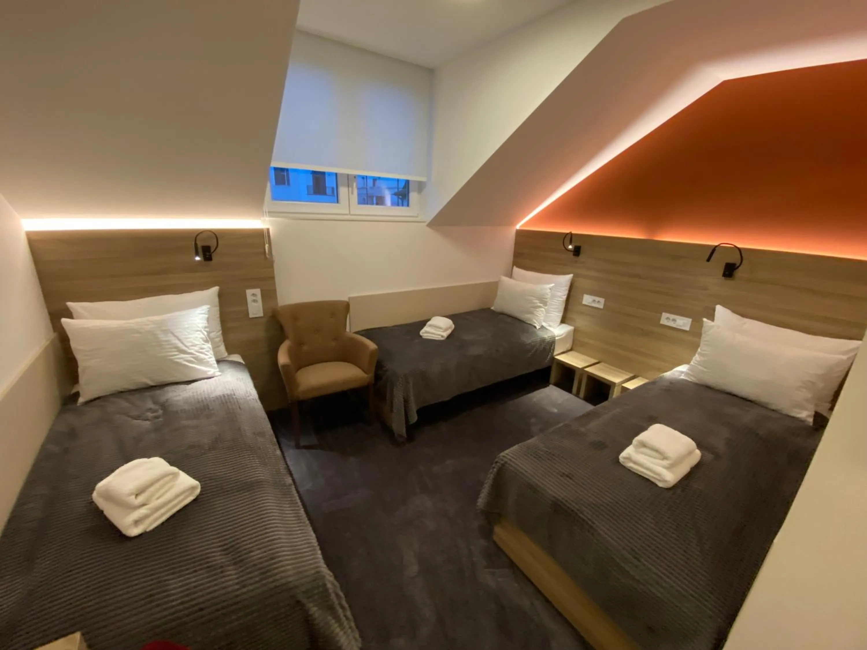 Triple Room with Bathroom - single occupancy in Konak Stella