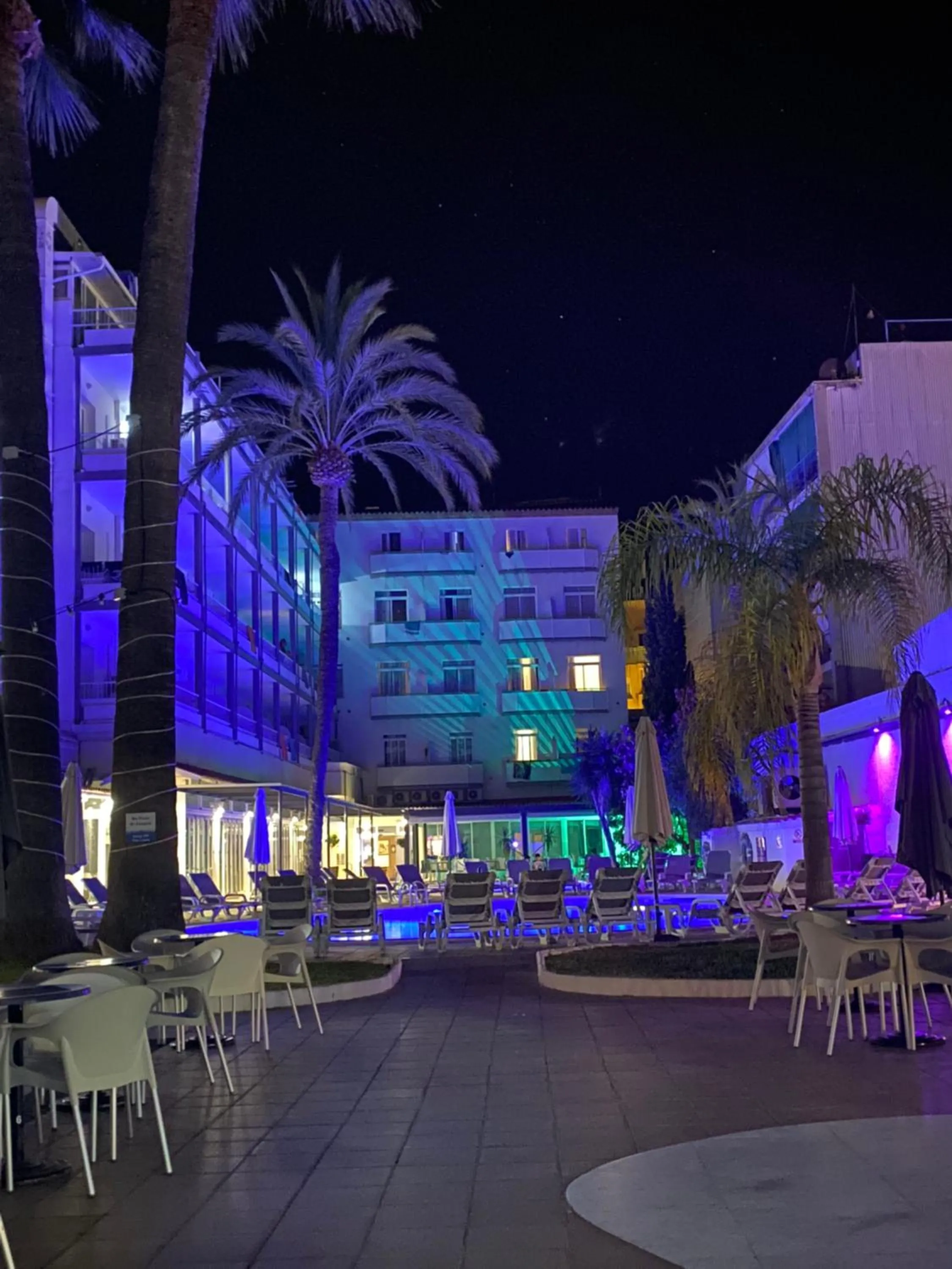 Night in Hotel Apartamentos Solimar