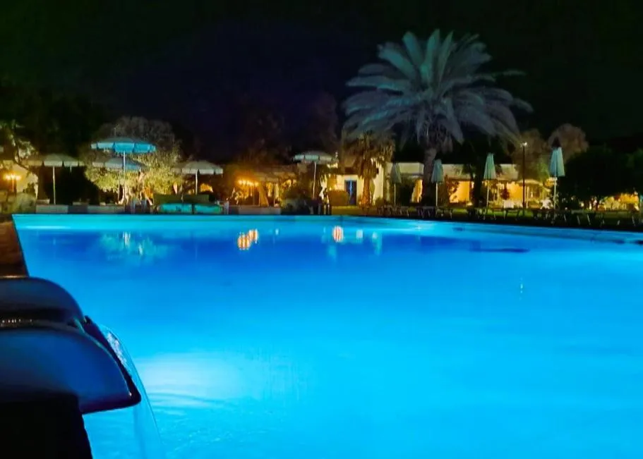 Swimming pool in Riva di Palo Beach Hotel