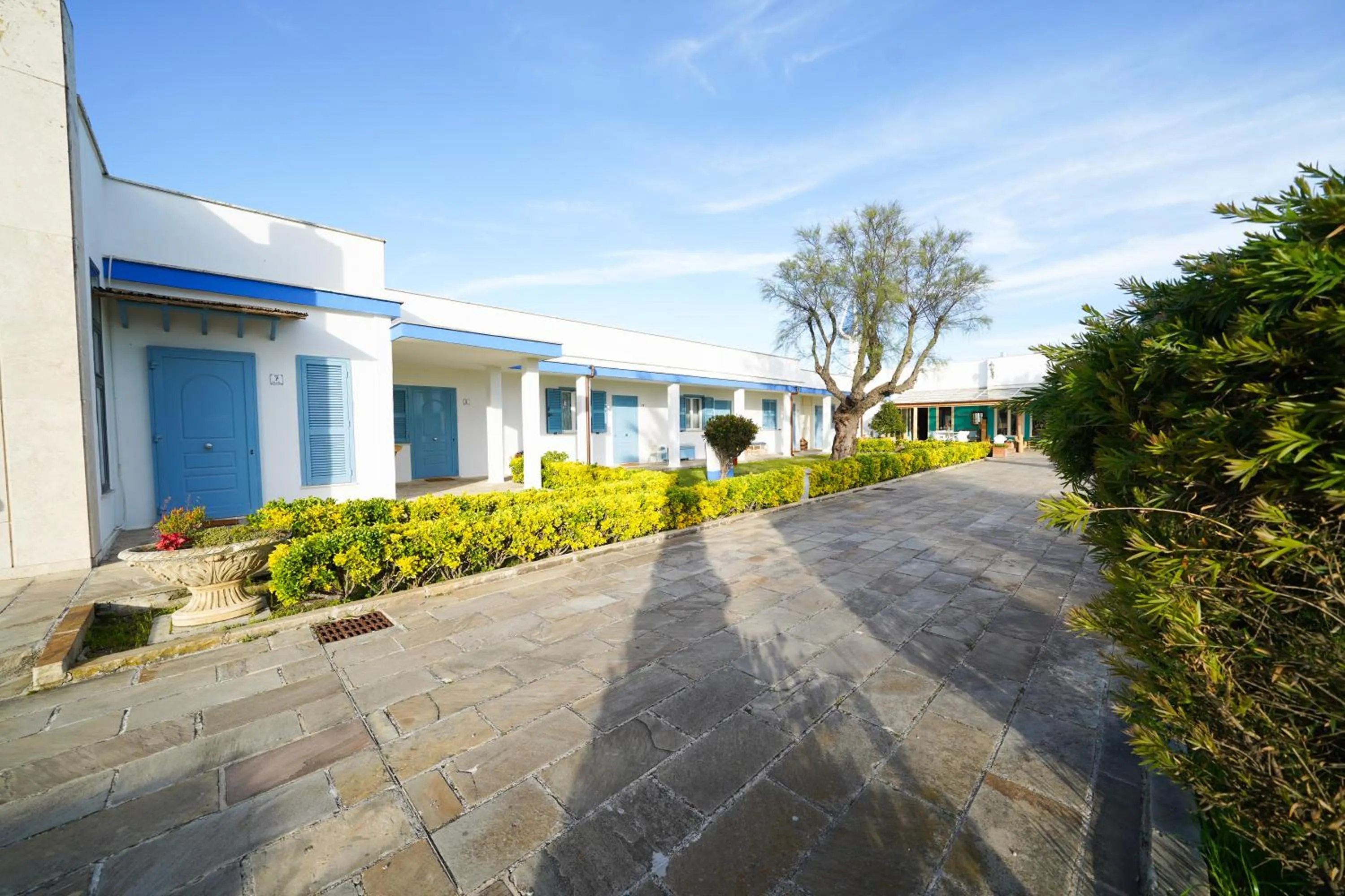 Property building in Riva di Palo Beach Hotel