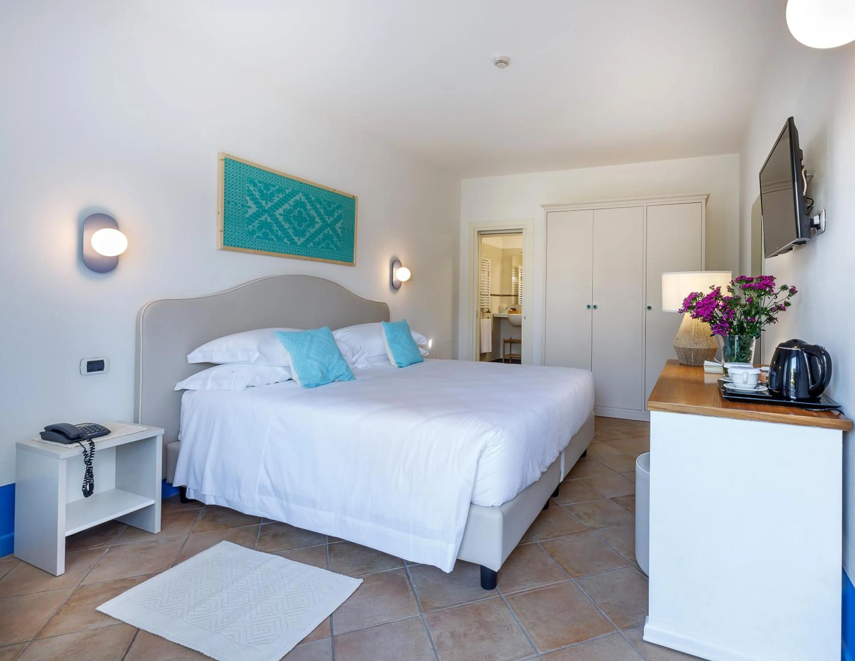 Photo of the whole room, Bed in Riva di Palo Beach Hotel