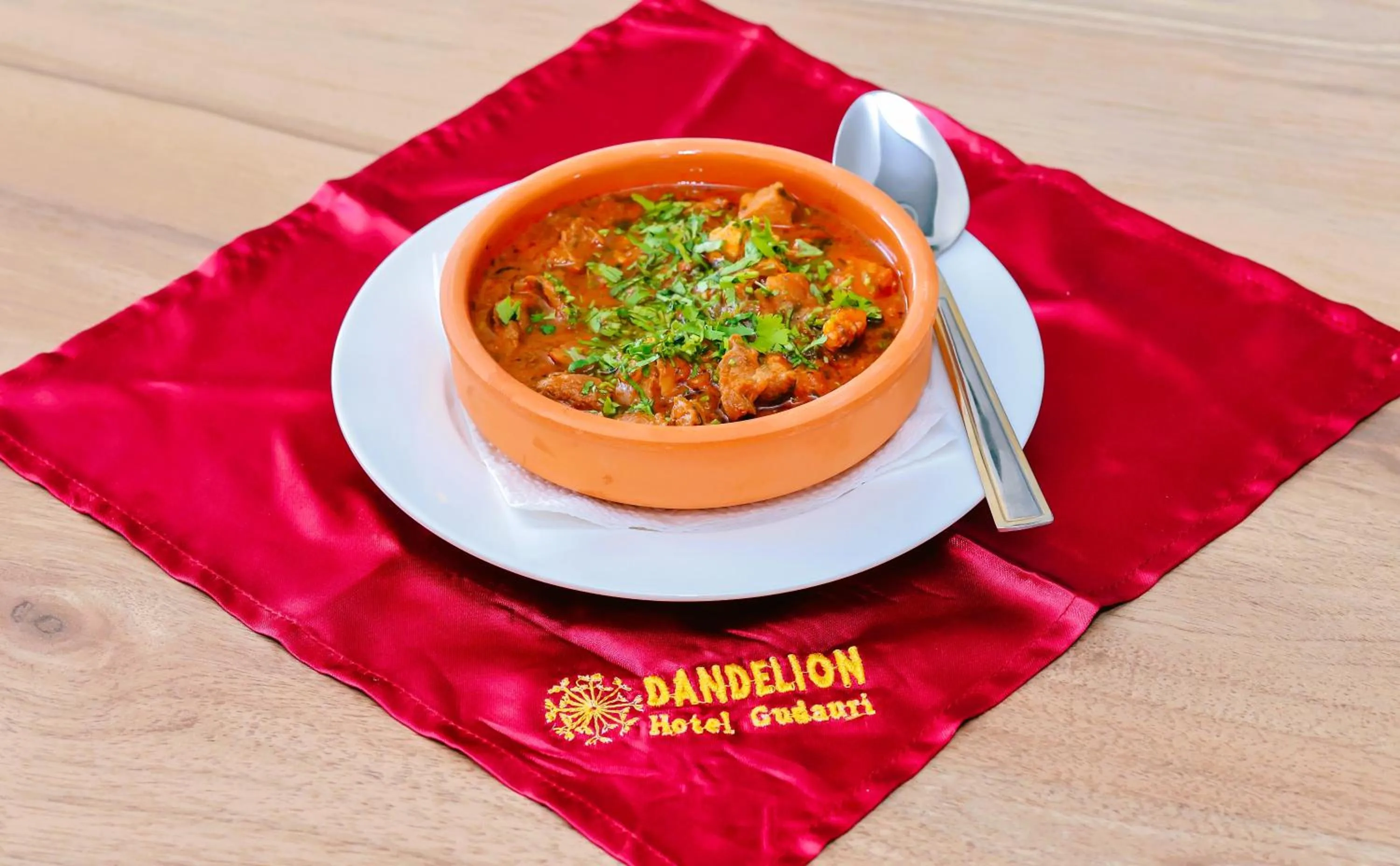 Restaurant/places to eat in Dandelion Hotel Gudauri