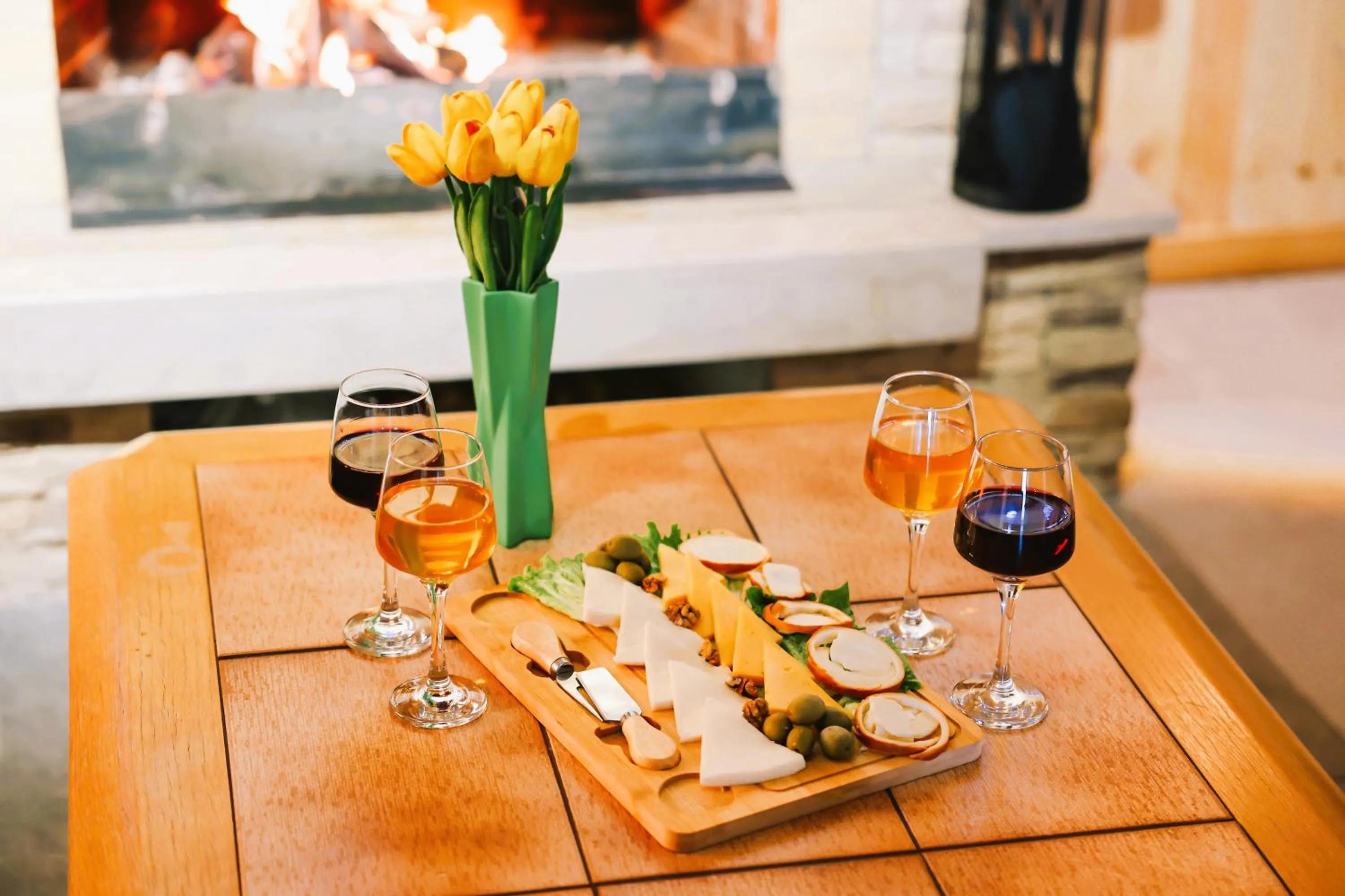 Restaurant/places to eat in Dandelion Hotel Gudauri