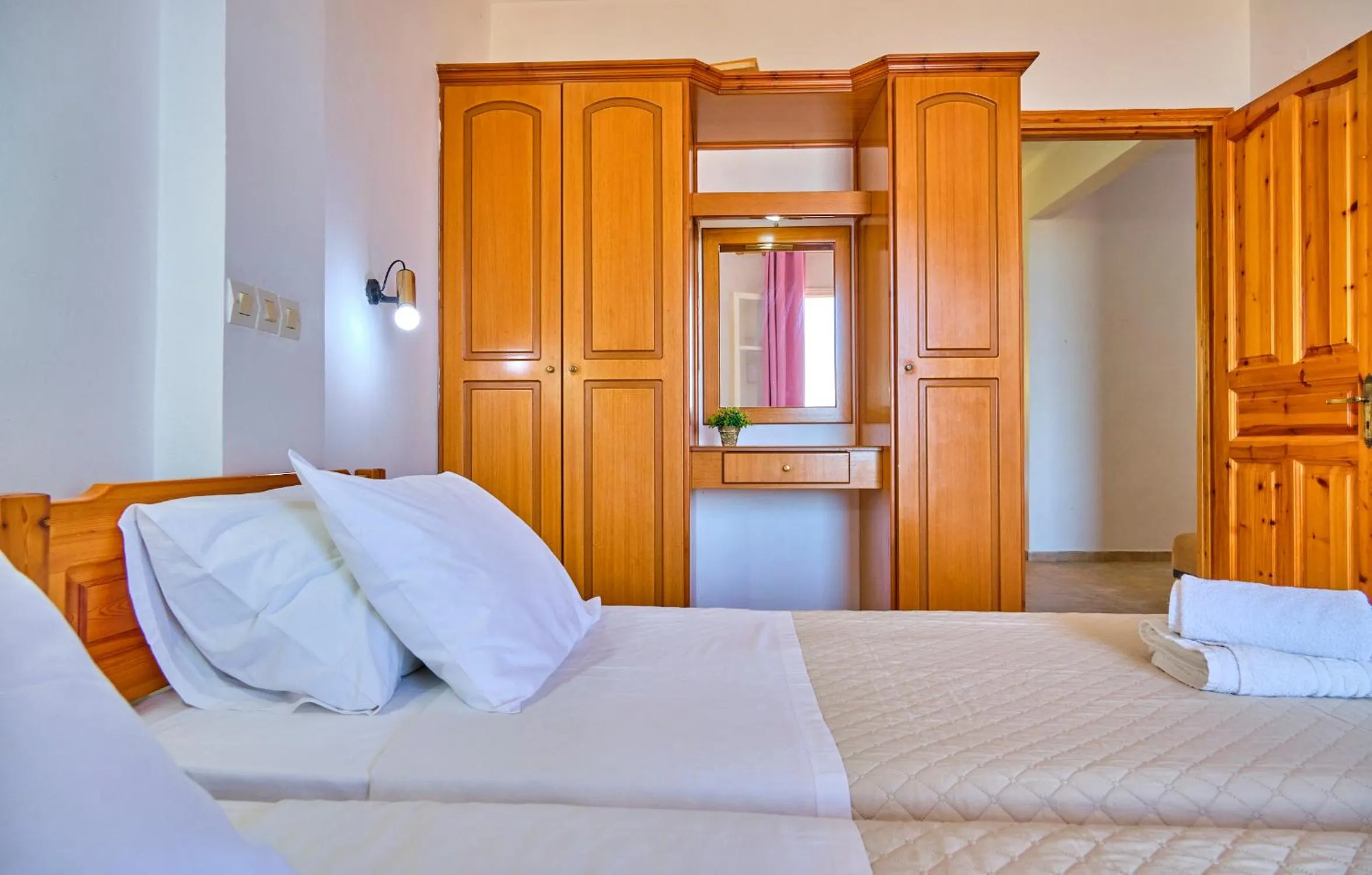 Bed in Nikos Kalamaki Corfu