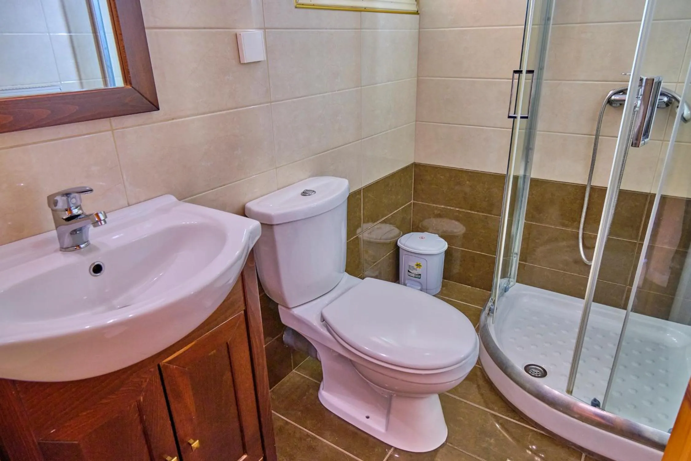 Shower in Nikos Kalamaki Corfu