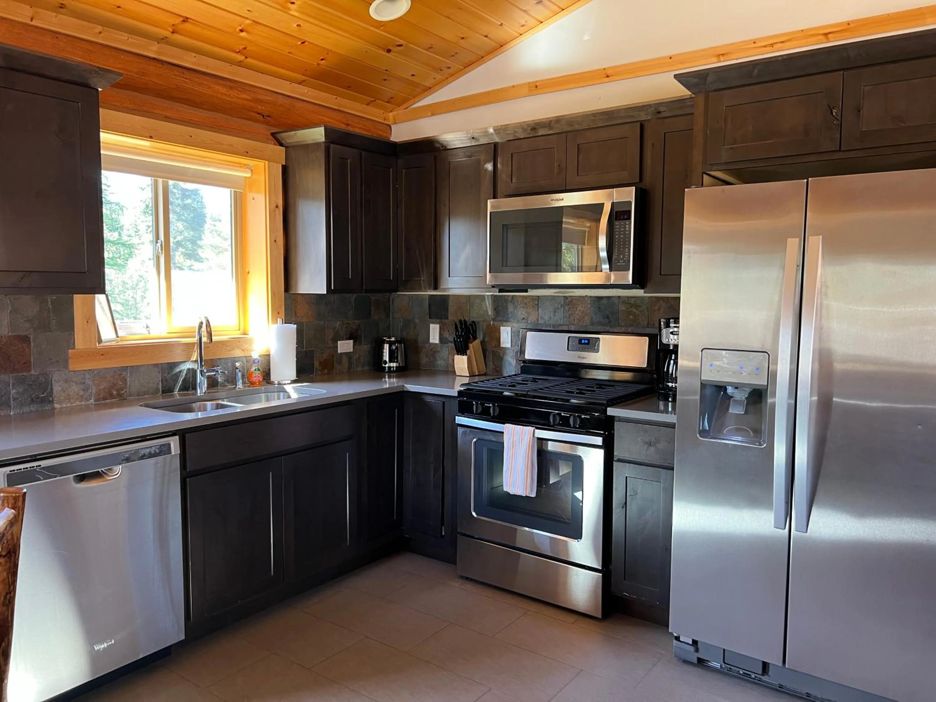 dishwasher in North Haven Campground