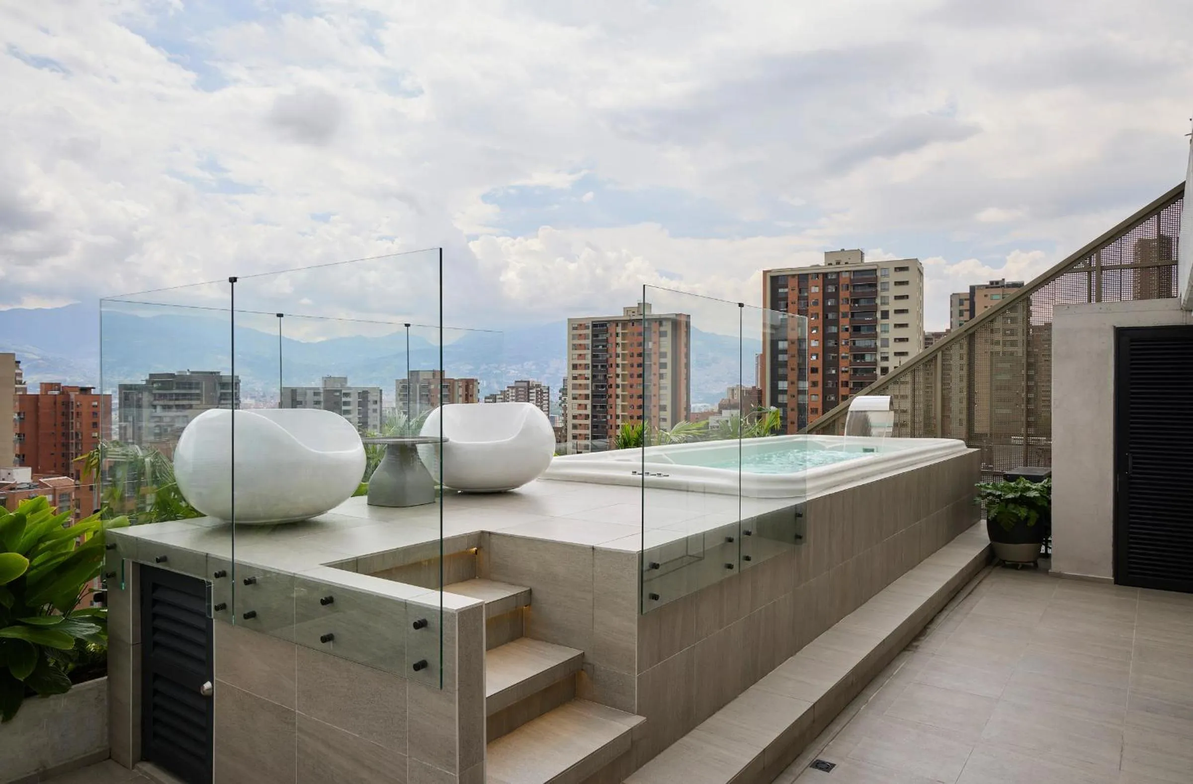 Swimming pool in Wake Living