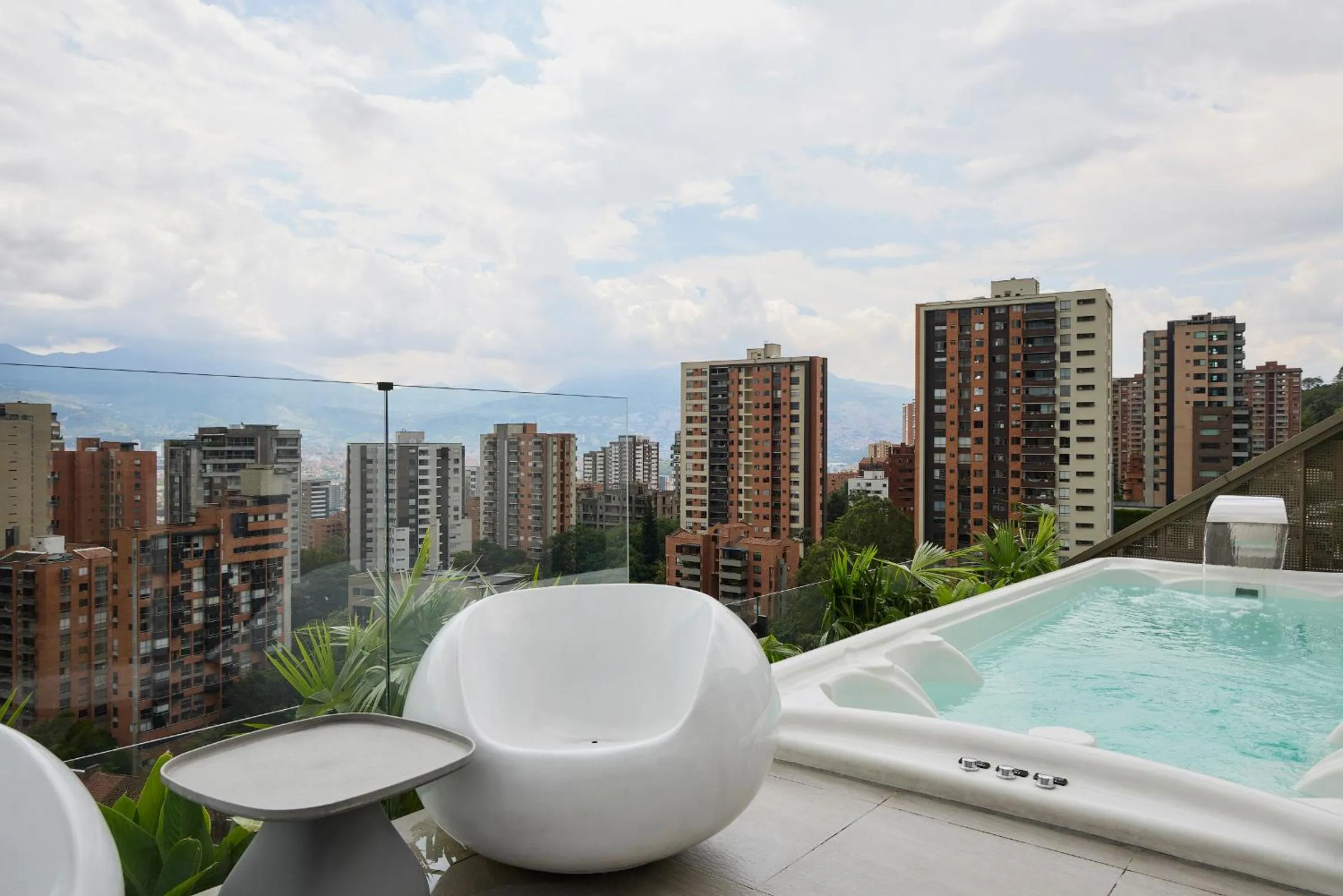 Swimming pool in Wake Living