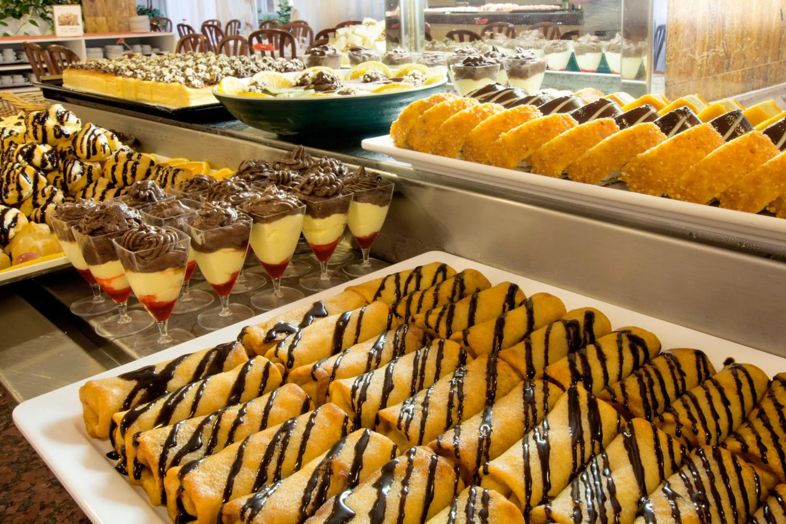 Restaurant/places to eat in HSM Don Juan