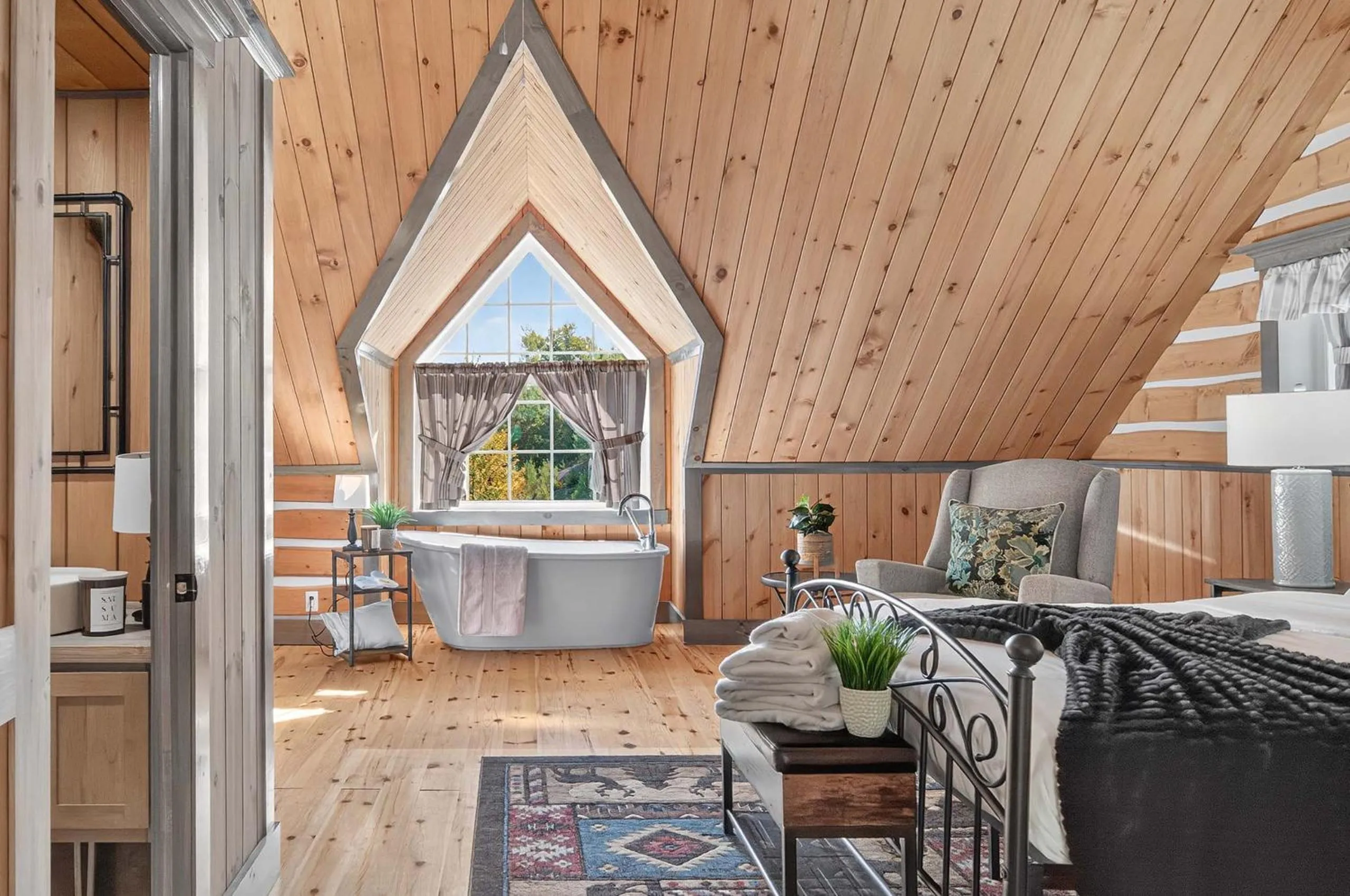 Domaine Rivière Sacacomie Chalets et Bed and Breakfast -Manoir Canergie