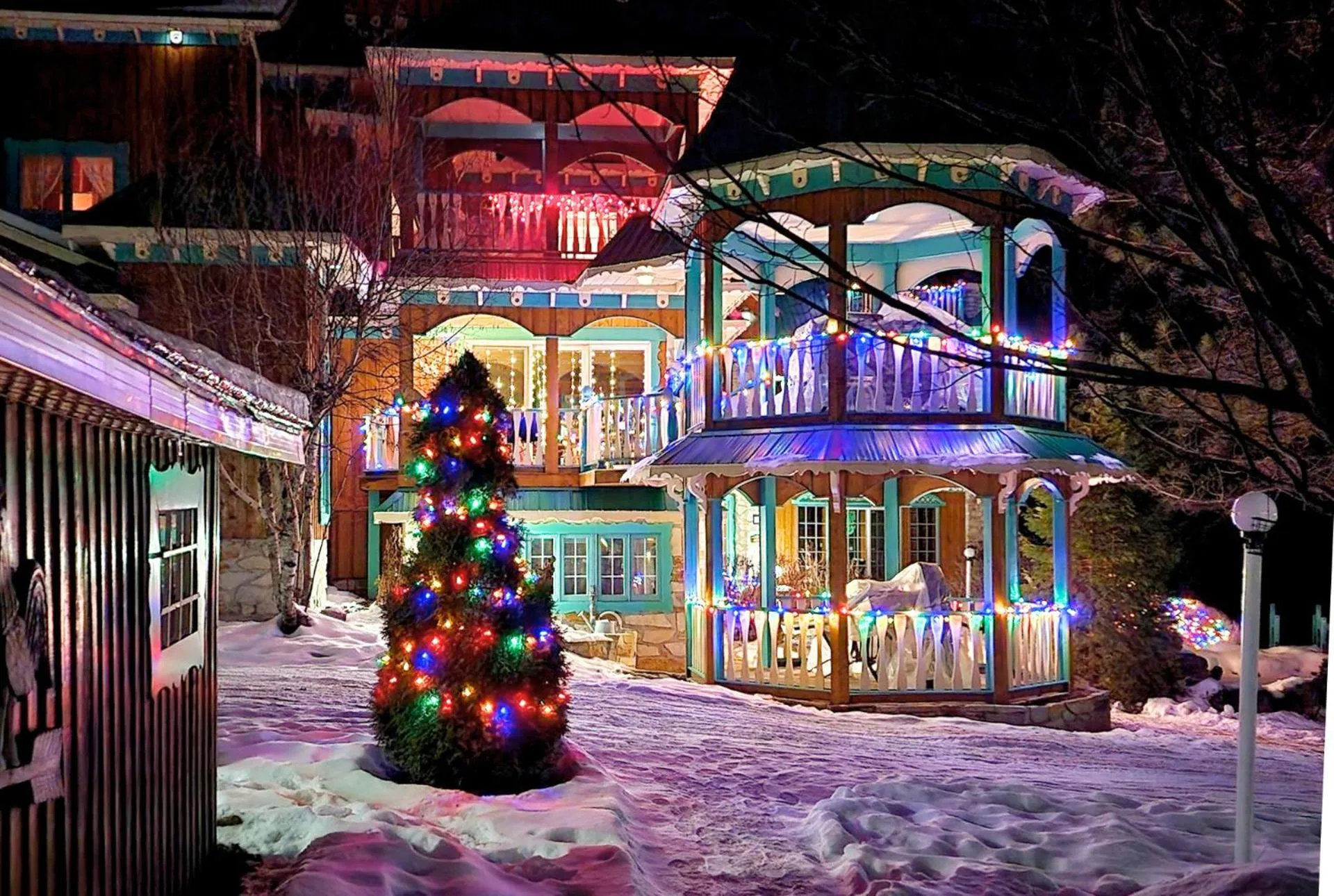 Domaine Rivière Sacacomie Chalets et Bed and Breakfast -Manoir Canergie