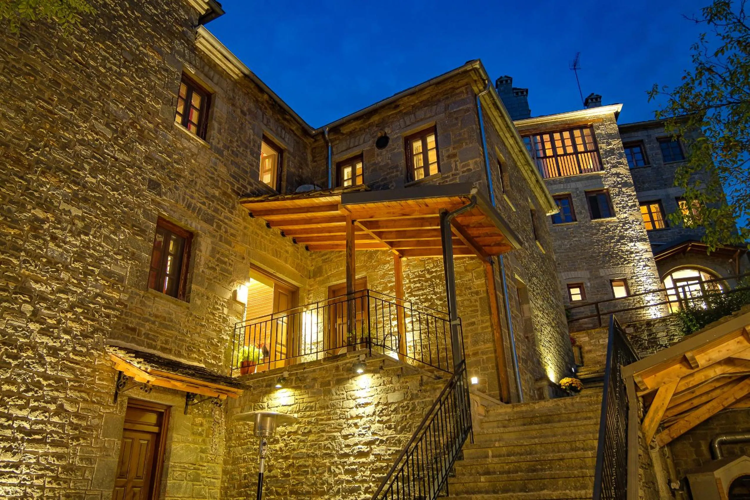 Property building in Kipi Mountain Resort