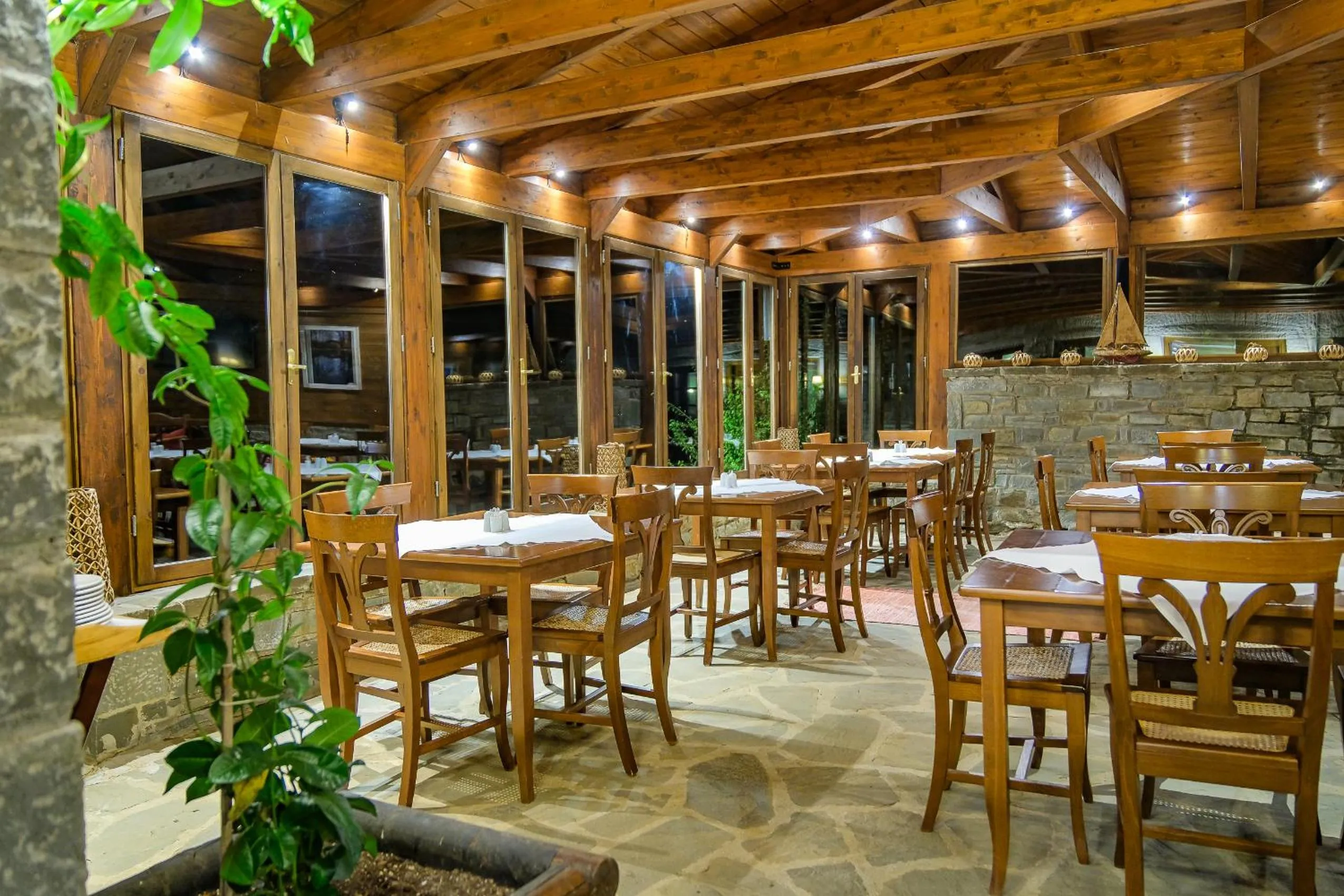 Restaurant/places to eat in Kipi Mountain Resort