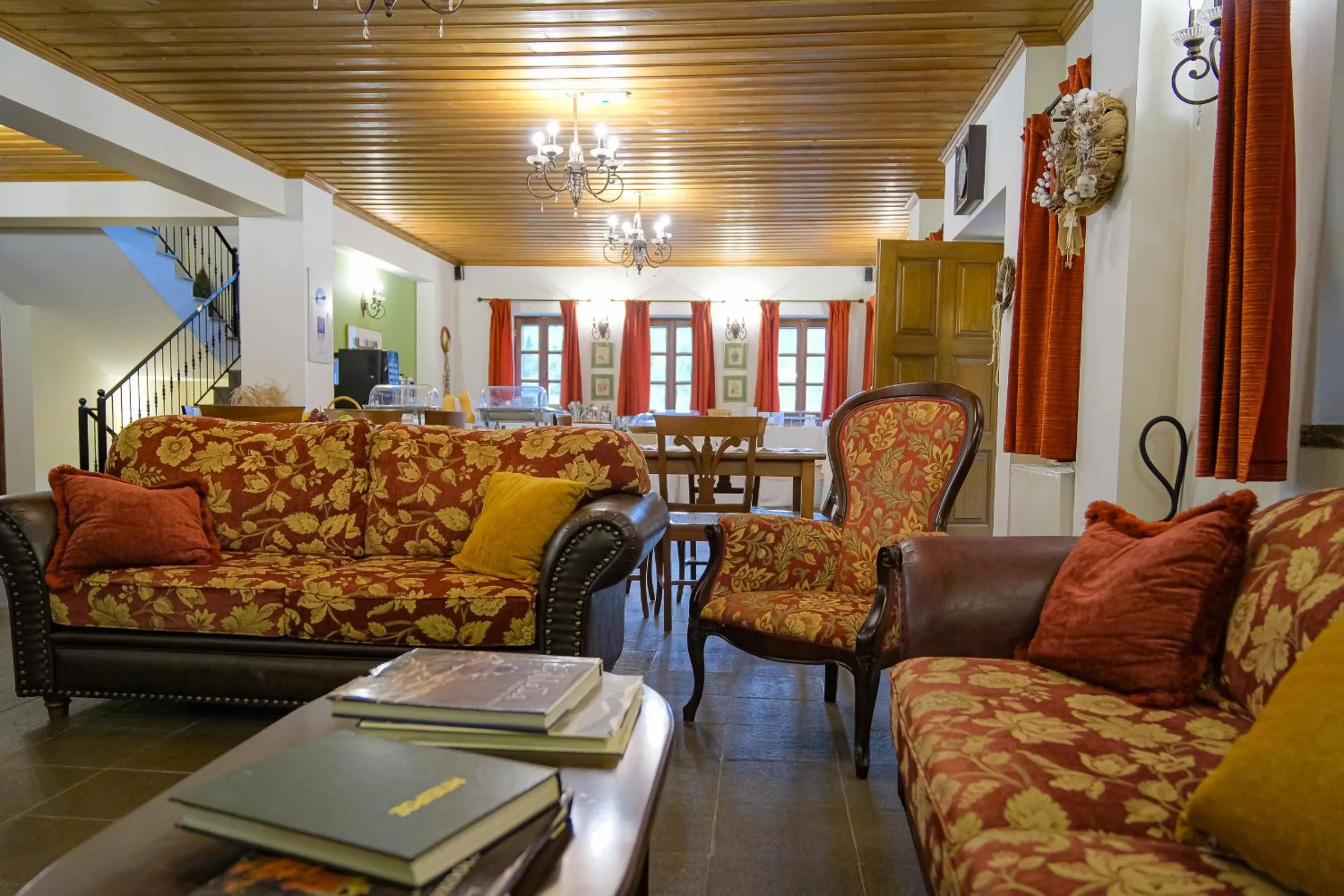 Communal lounge/ TV room in Kipi Mountain Resort