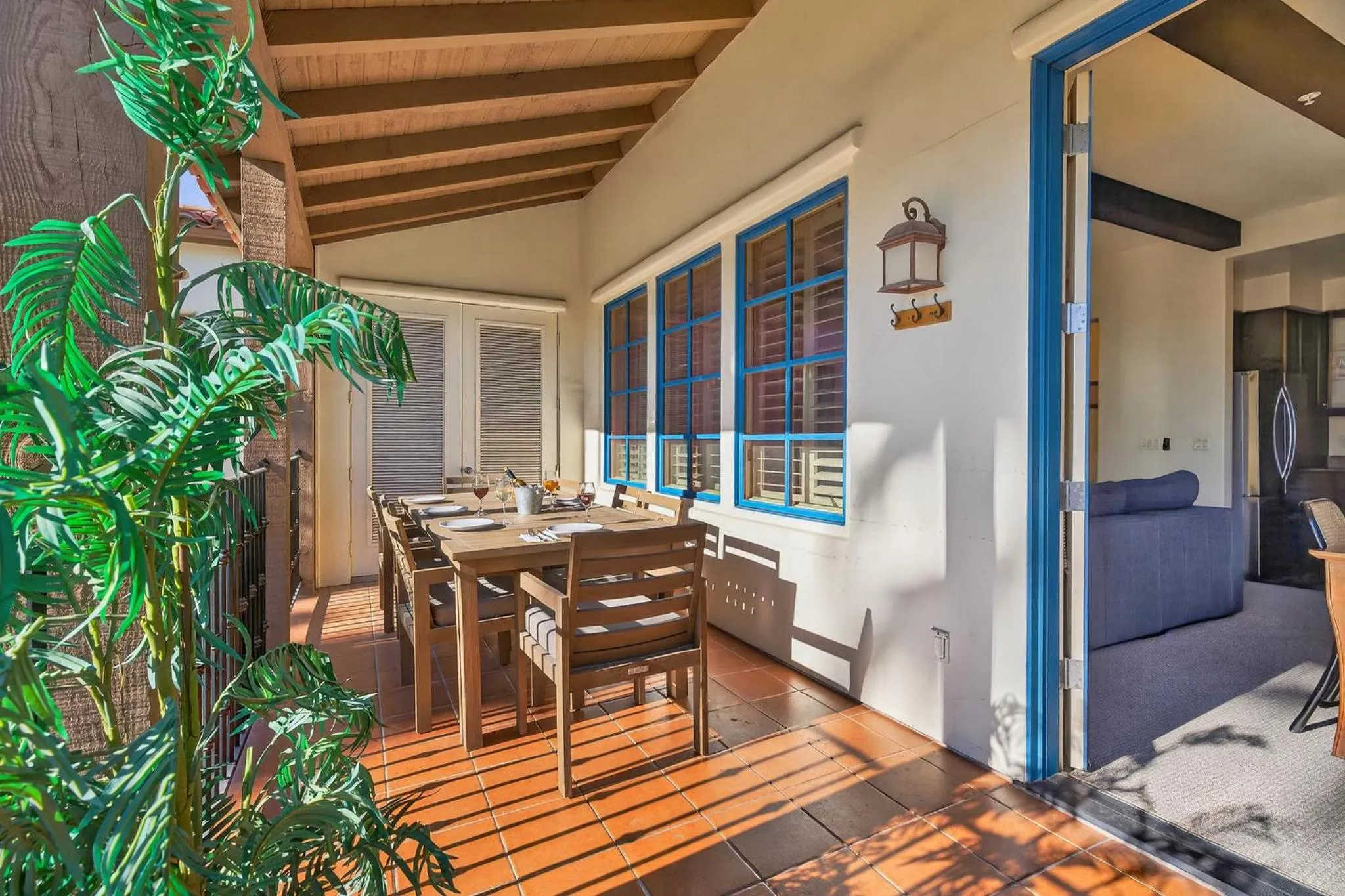 LV217 Superb 2 Bedroom Overlooking the Lap Pool