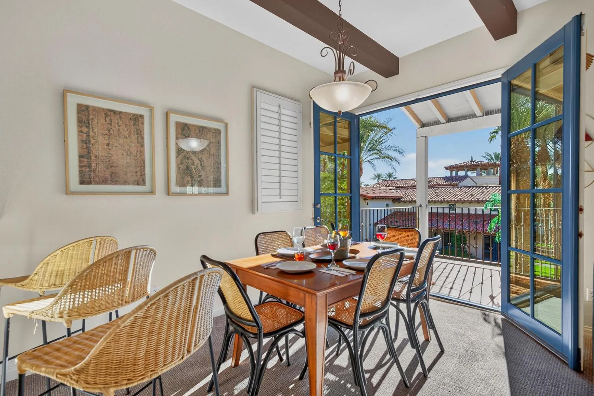 LV217 Superb 2 Bedroom Overlooking the Lap Pool