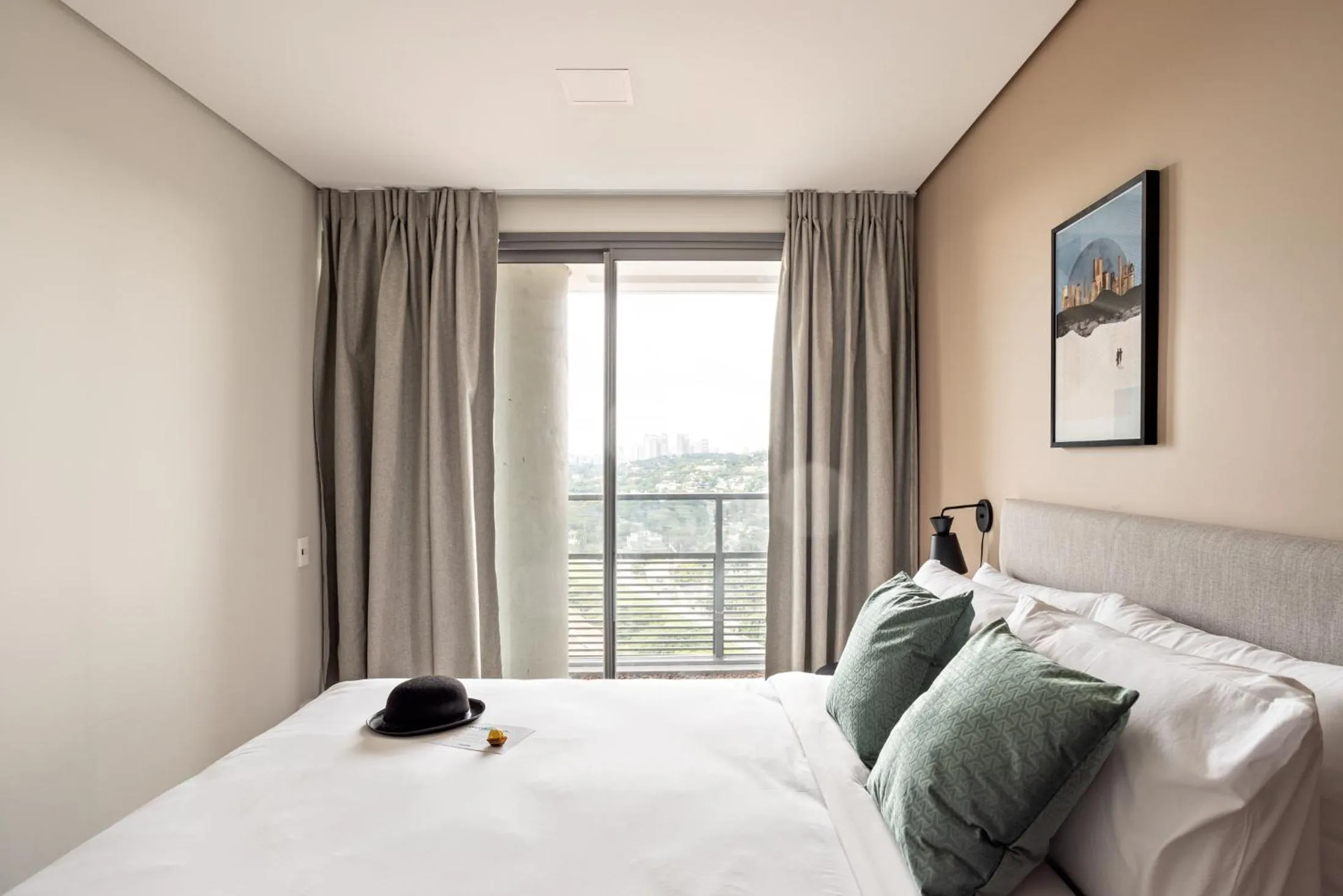 Bed in Charlie Jockey Pinheiros