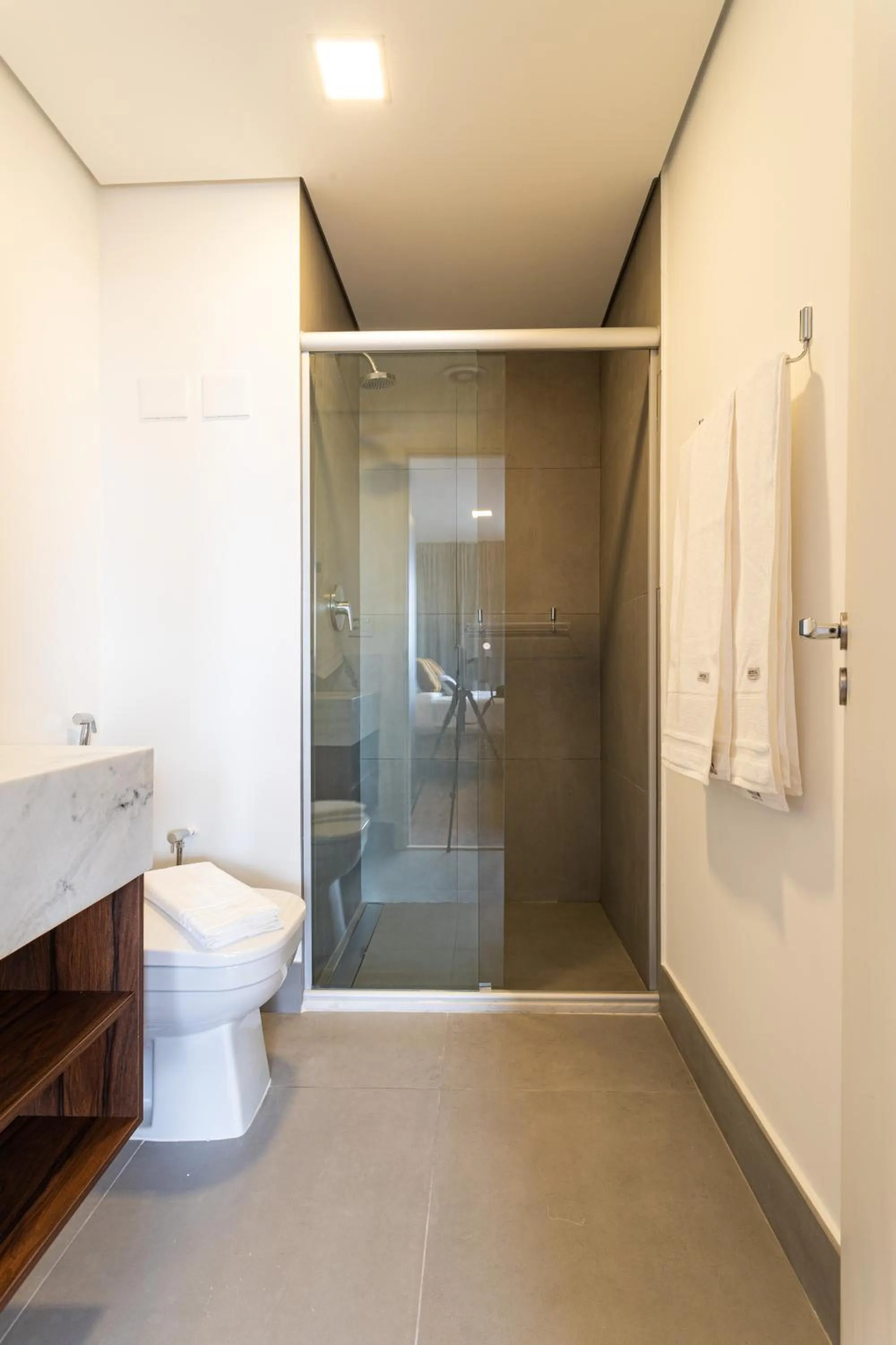 Shower in Charlie Jockey Pinheiros