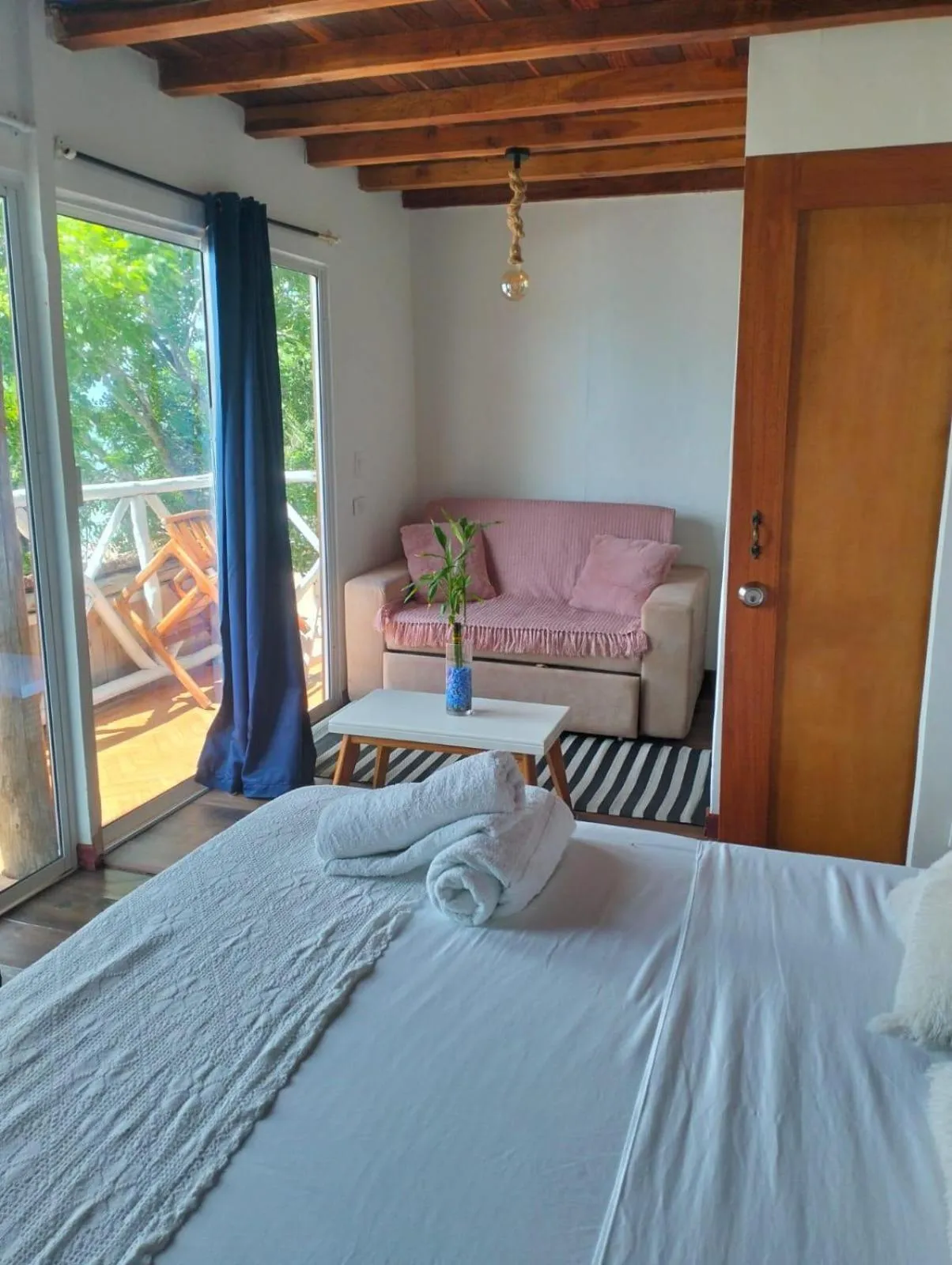 Bed in Cristal Blue Barú