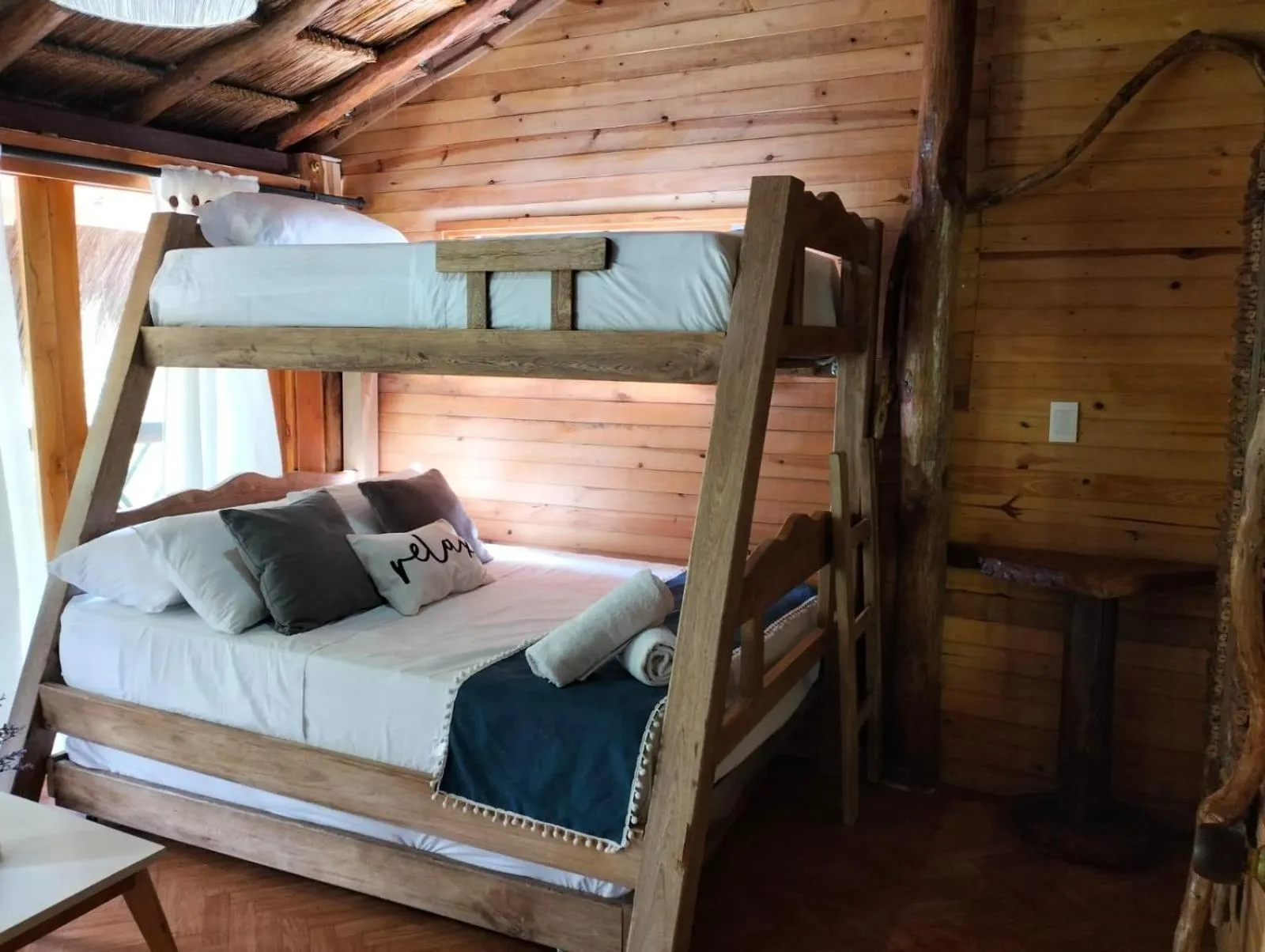 Bed in Cristal Blue Barú