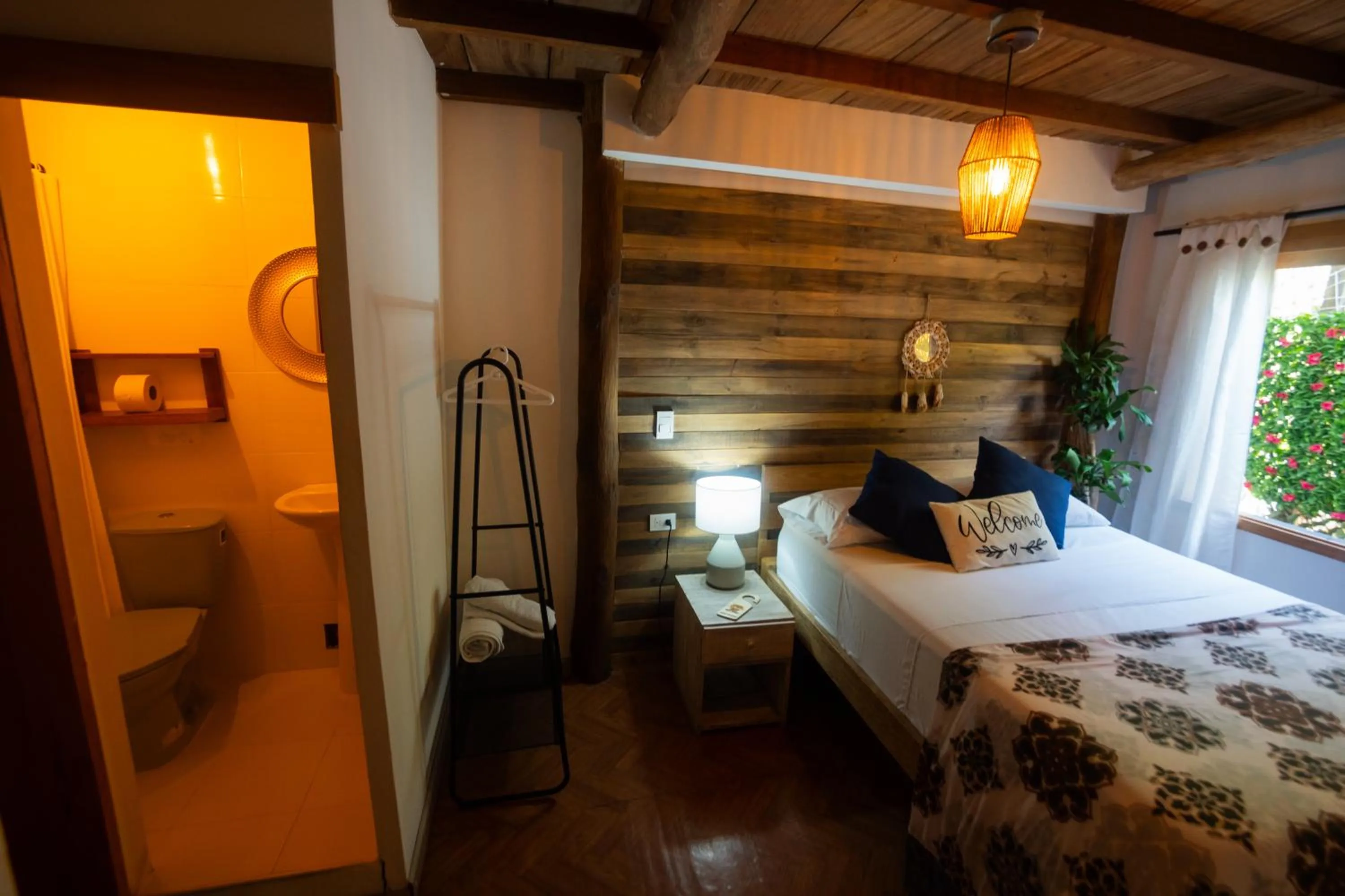 Bed in Cristal Blue Barú