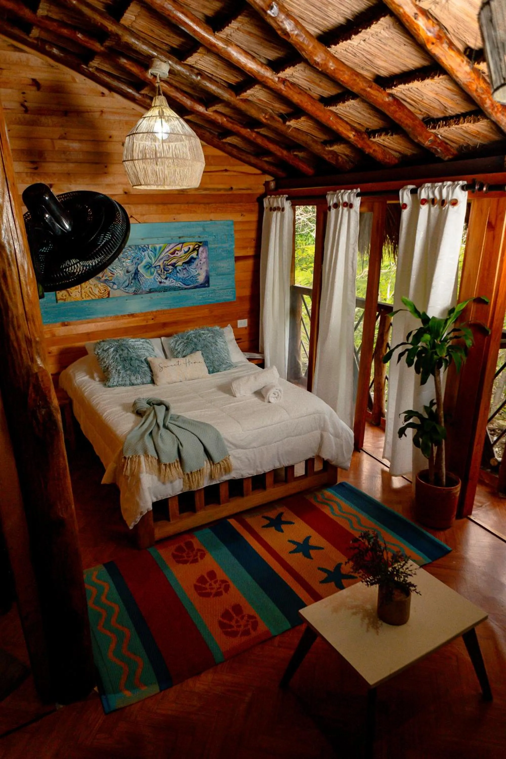 Bed in Cristal Blue Barú