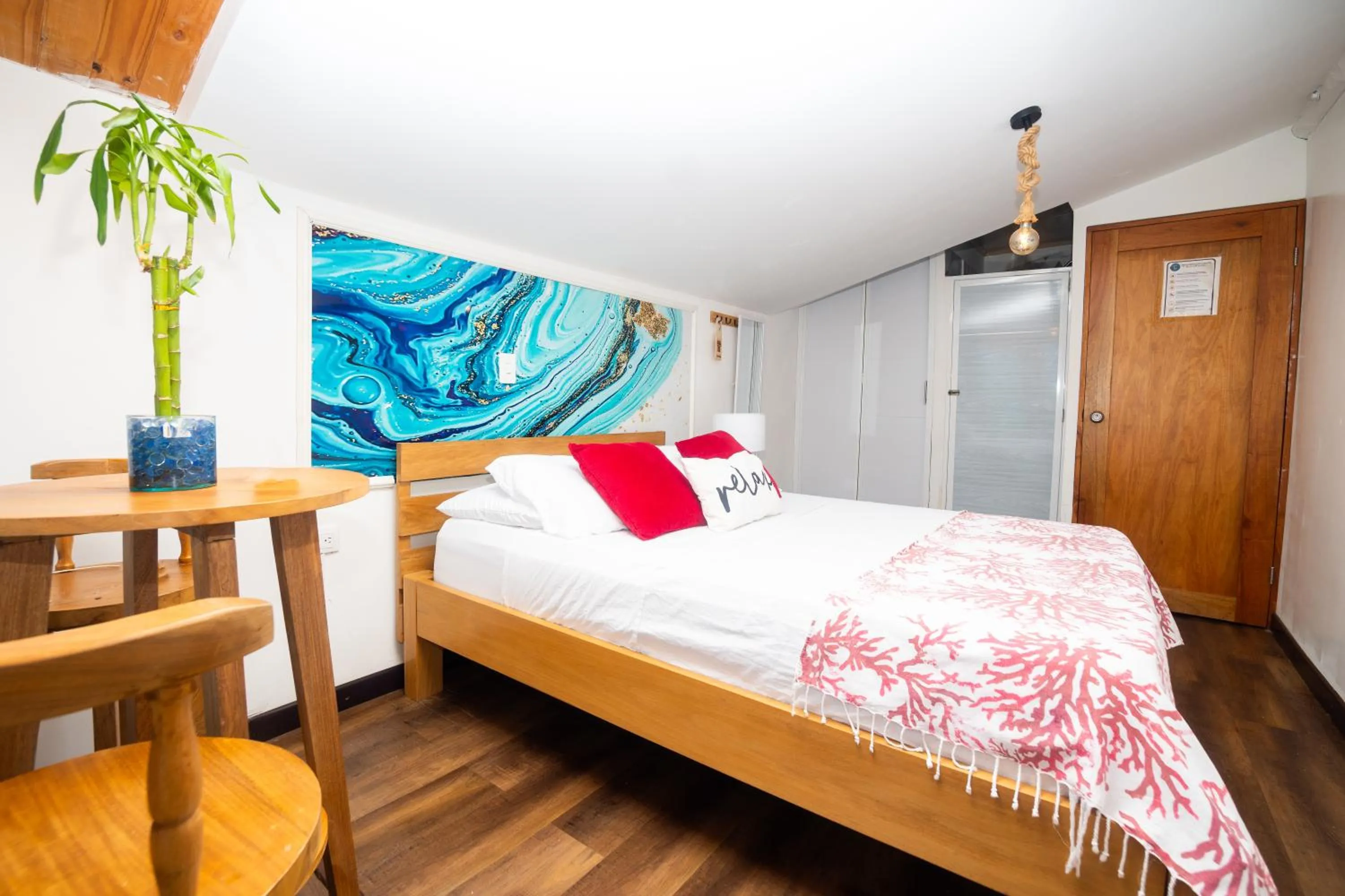 Bed in Cristal Blue Barú