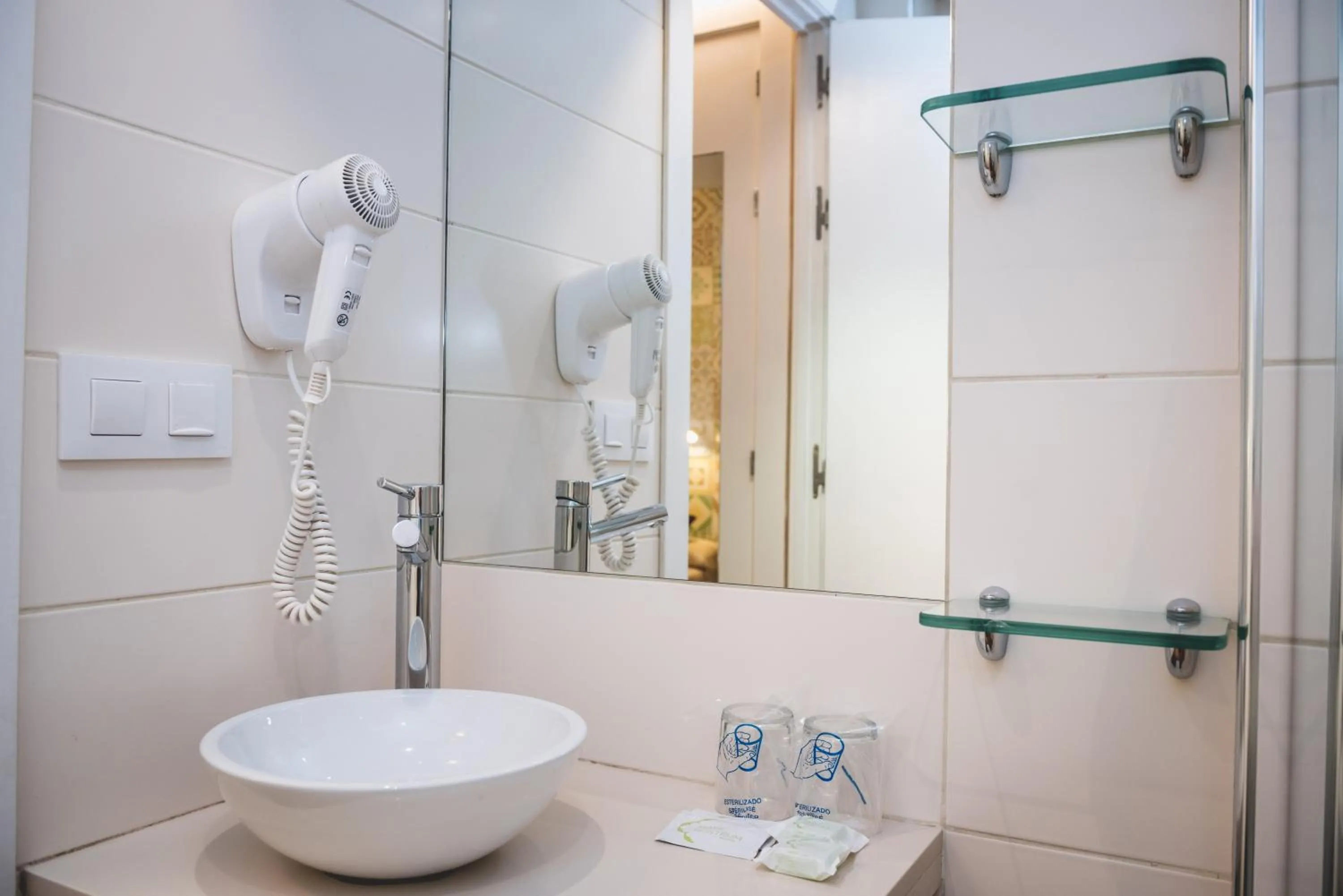 Toilet in Hostal Marenostrum