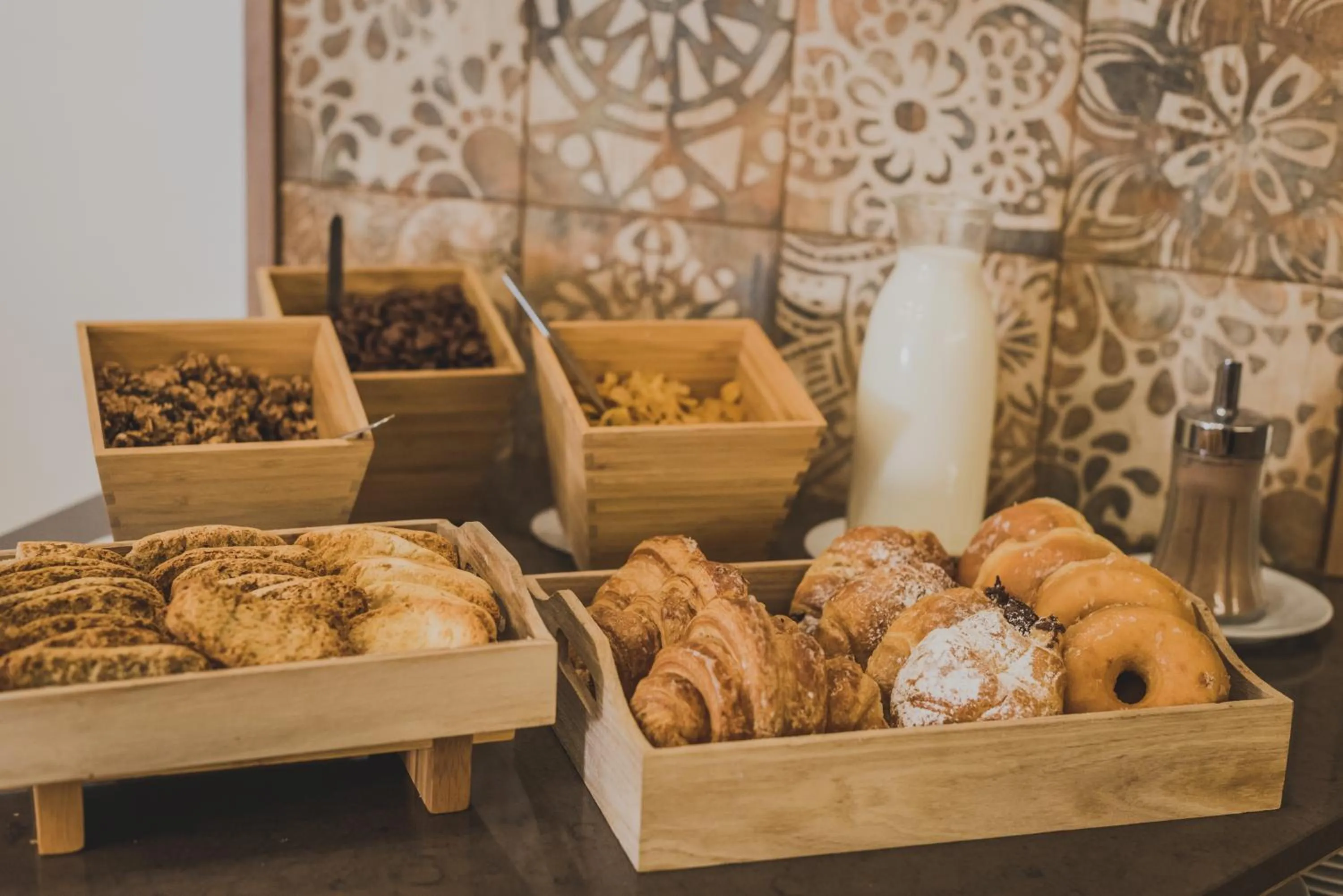 Buffet breakfast in Hostal Marenostrum