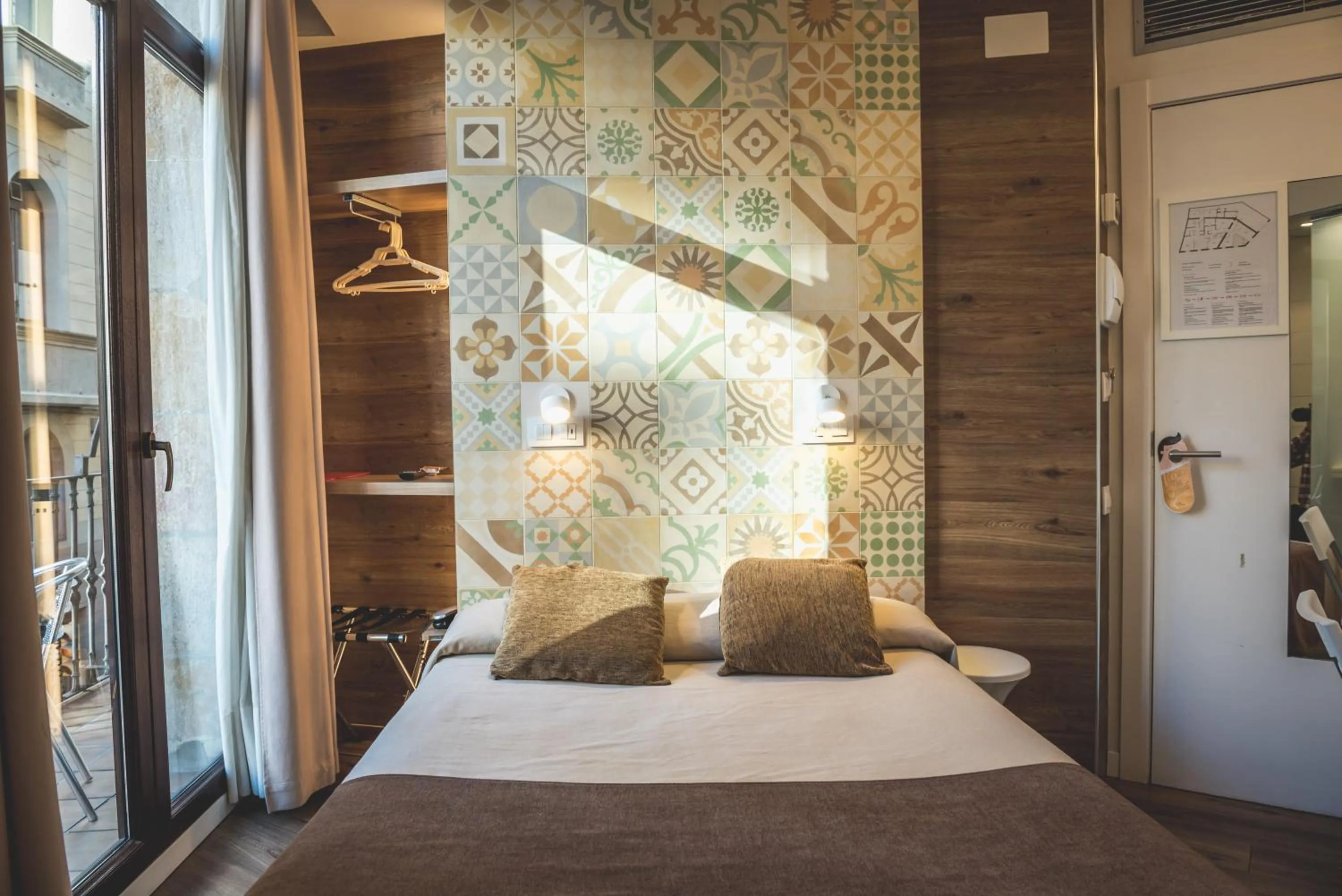 Photo of the whole room, Bed in Hostal Marenostrum