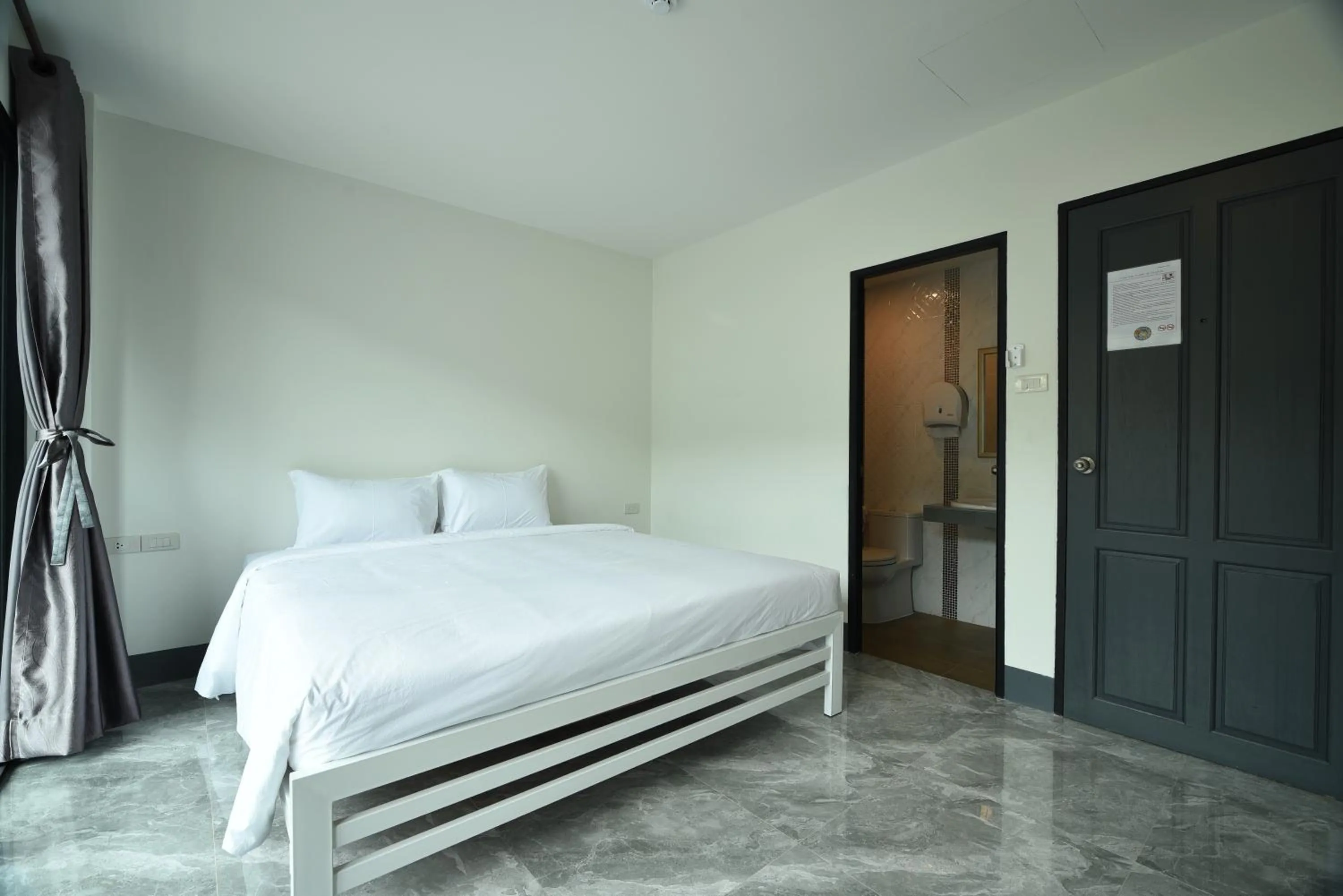 Bed in KOKO Party Hostel 18-40