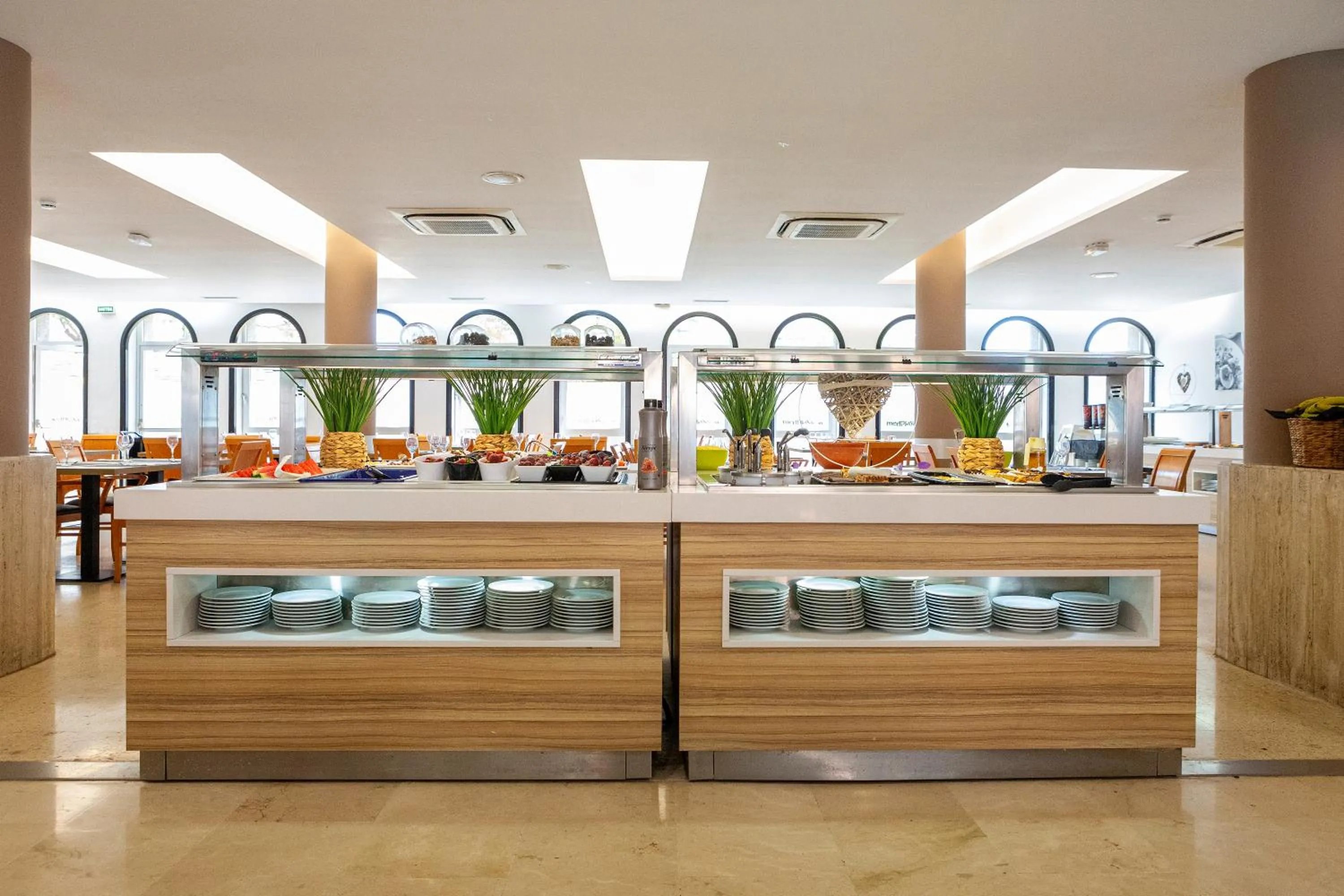 Restaurant/places to eat in Medplaya Hotel Monterrey