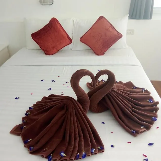 Bed in Thong Nai Pan Beach Resort
