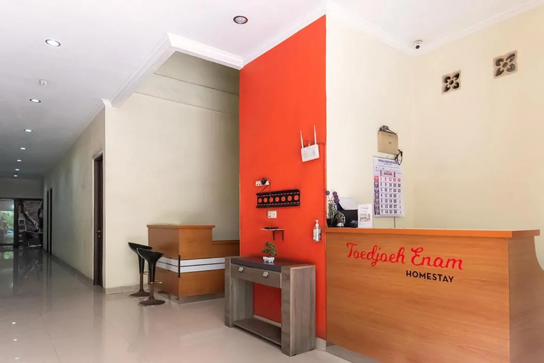 TwoSpaces Living at Toedjoeh Enam Homestay, Surabaya