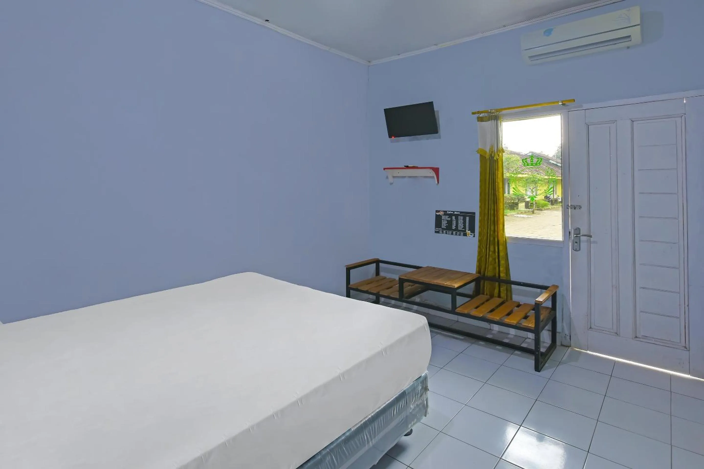 Bedroom, Bed in Hotel O Cipto Arum