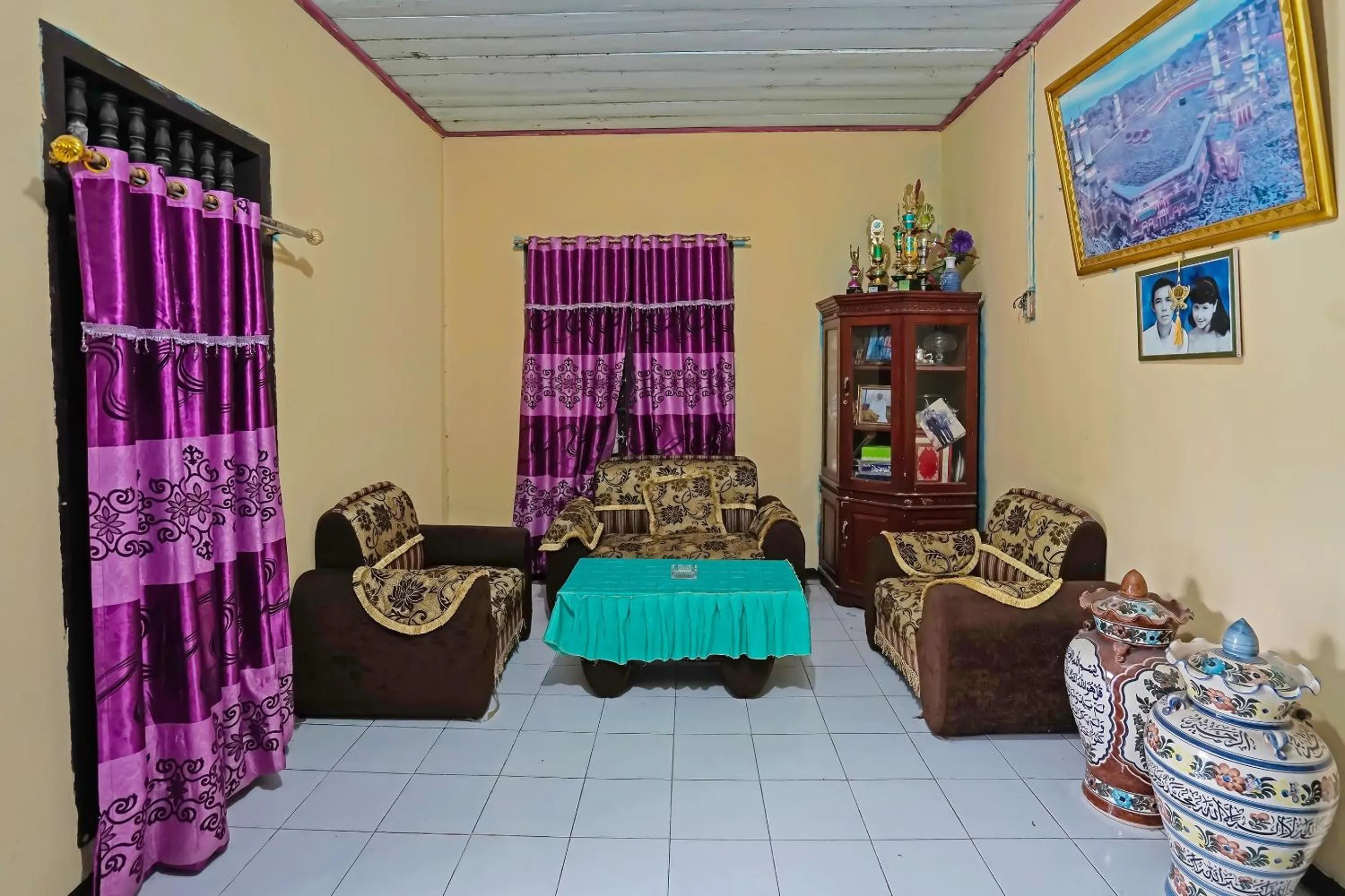 Lobby or reception in Hotel O Arfan HouseNearDanau Ranau