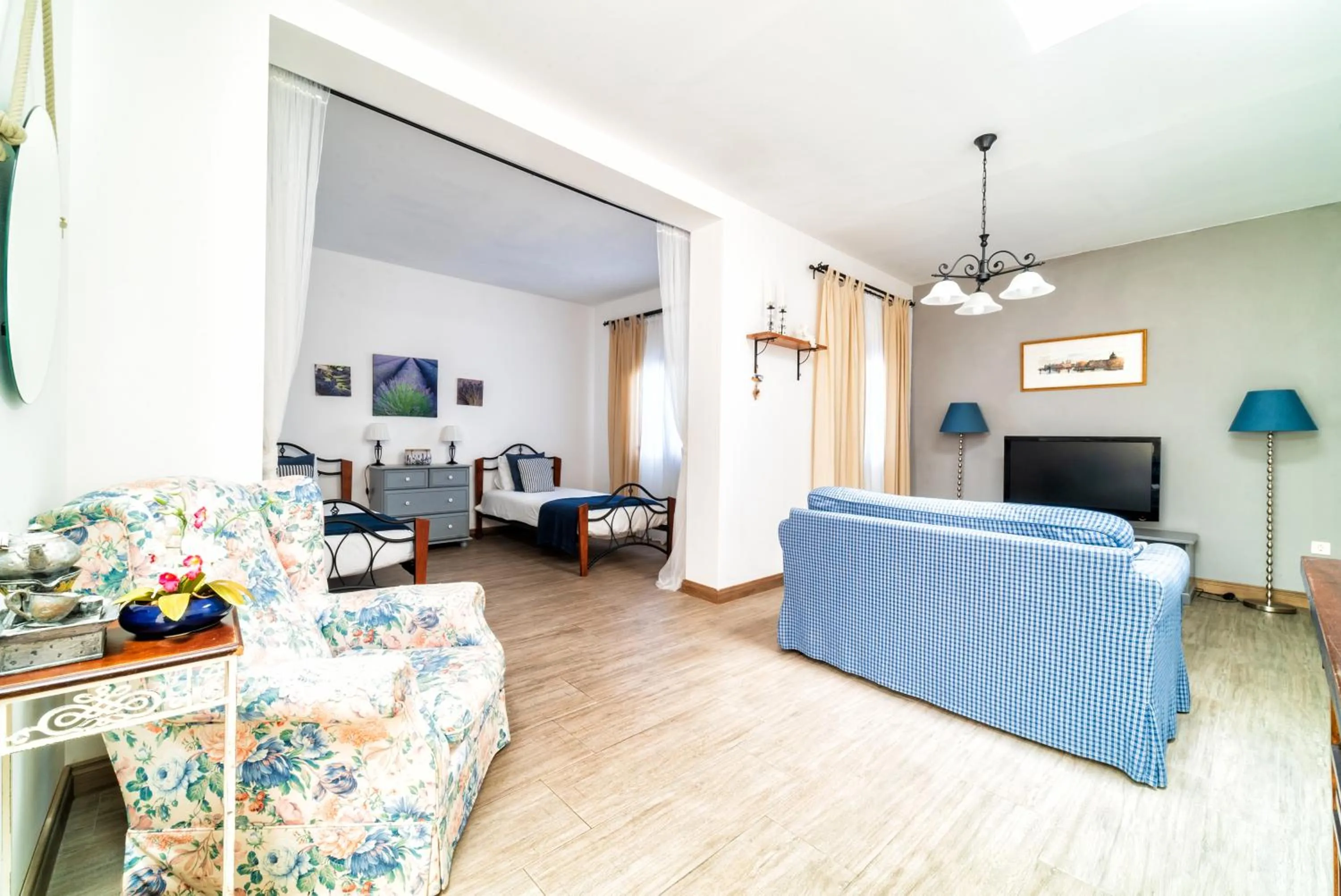 Photo of the whole room in Family hotel Al- Ana Marbella