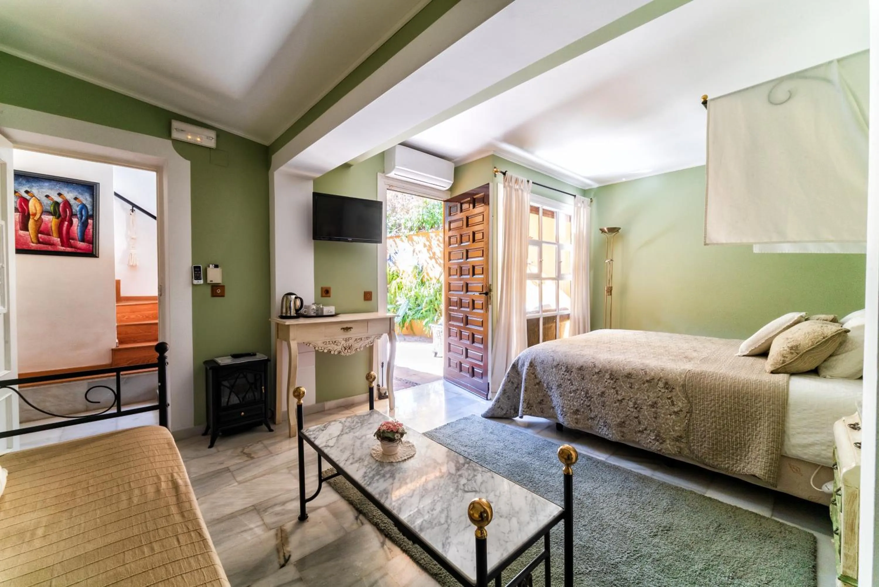 Photo of the whole room, Bed in Family hotel Al- Ana Marbella