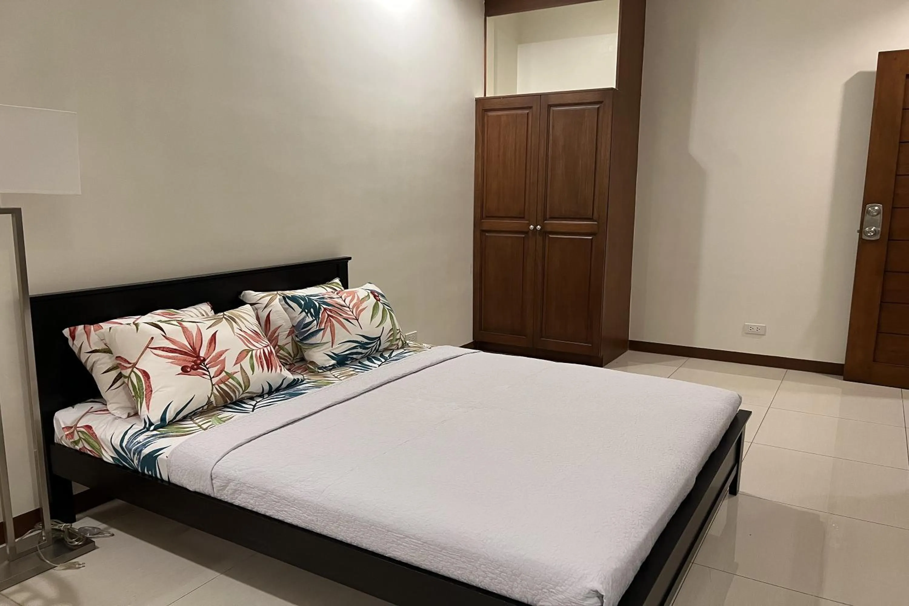 Bed in Verjandel Residences