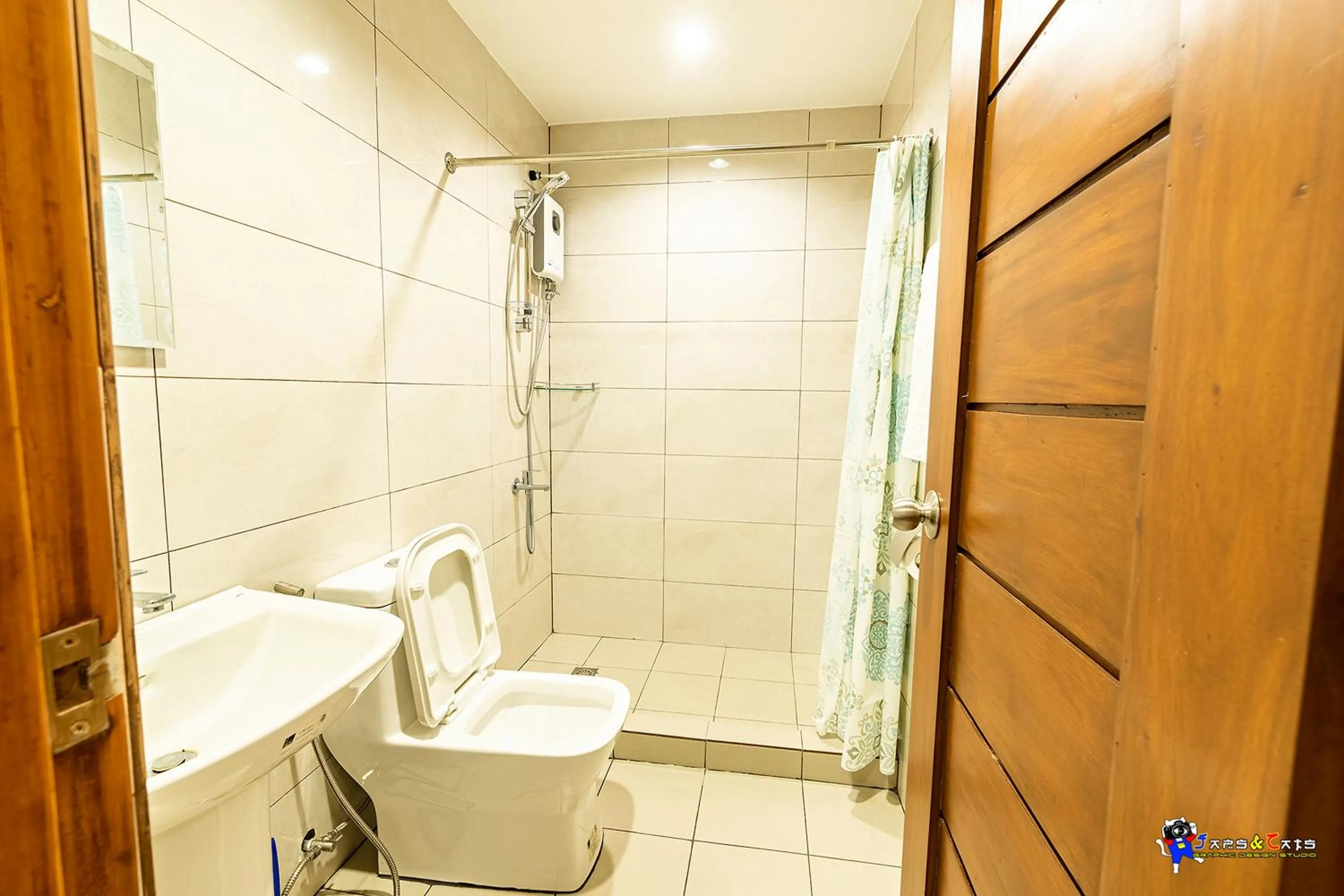 Bathroom in Verjandel Residences