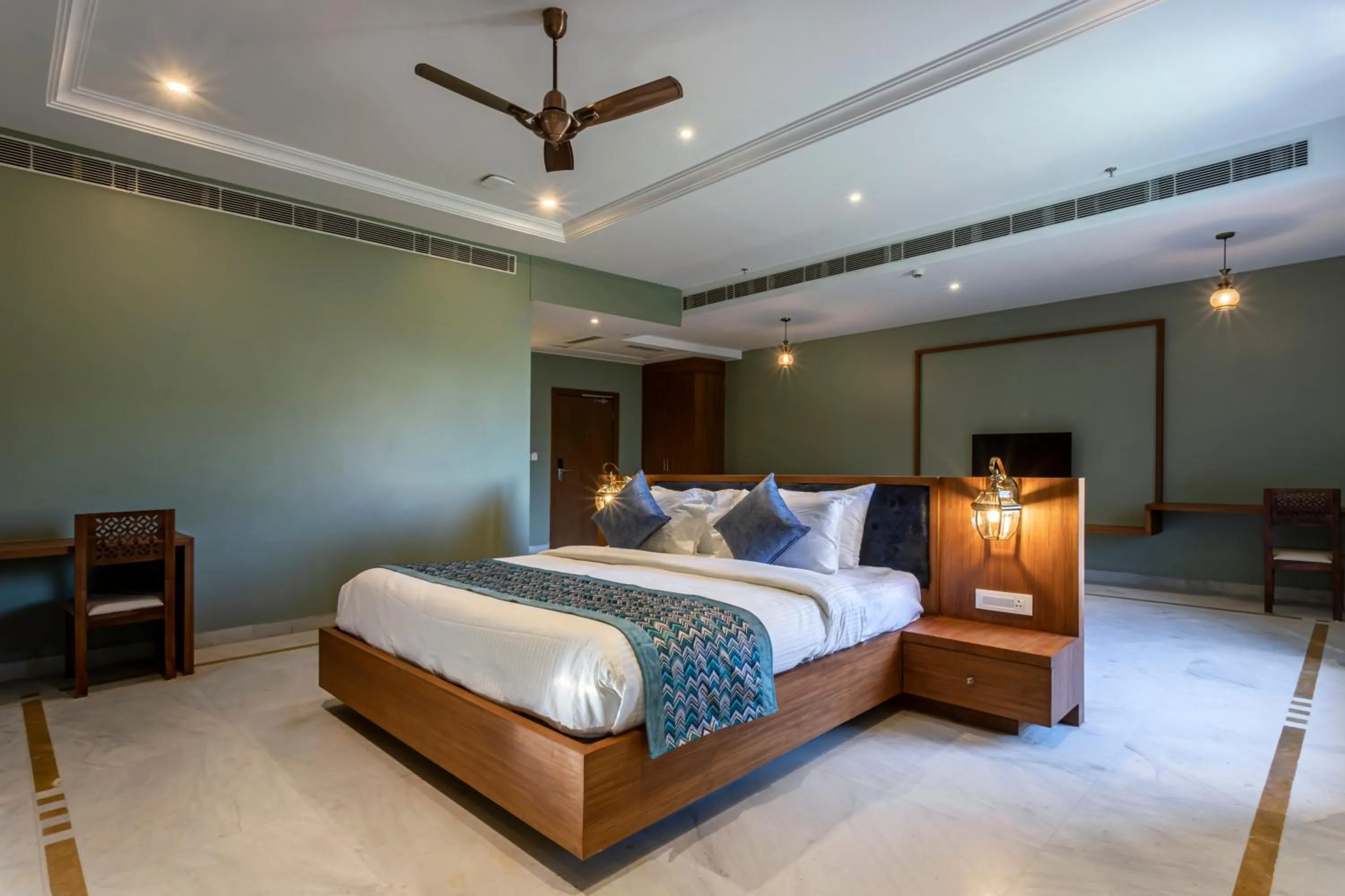 Bedroom, Bed in Rawla Sagrun kumbhalgarh