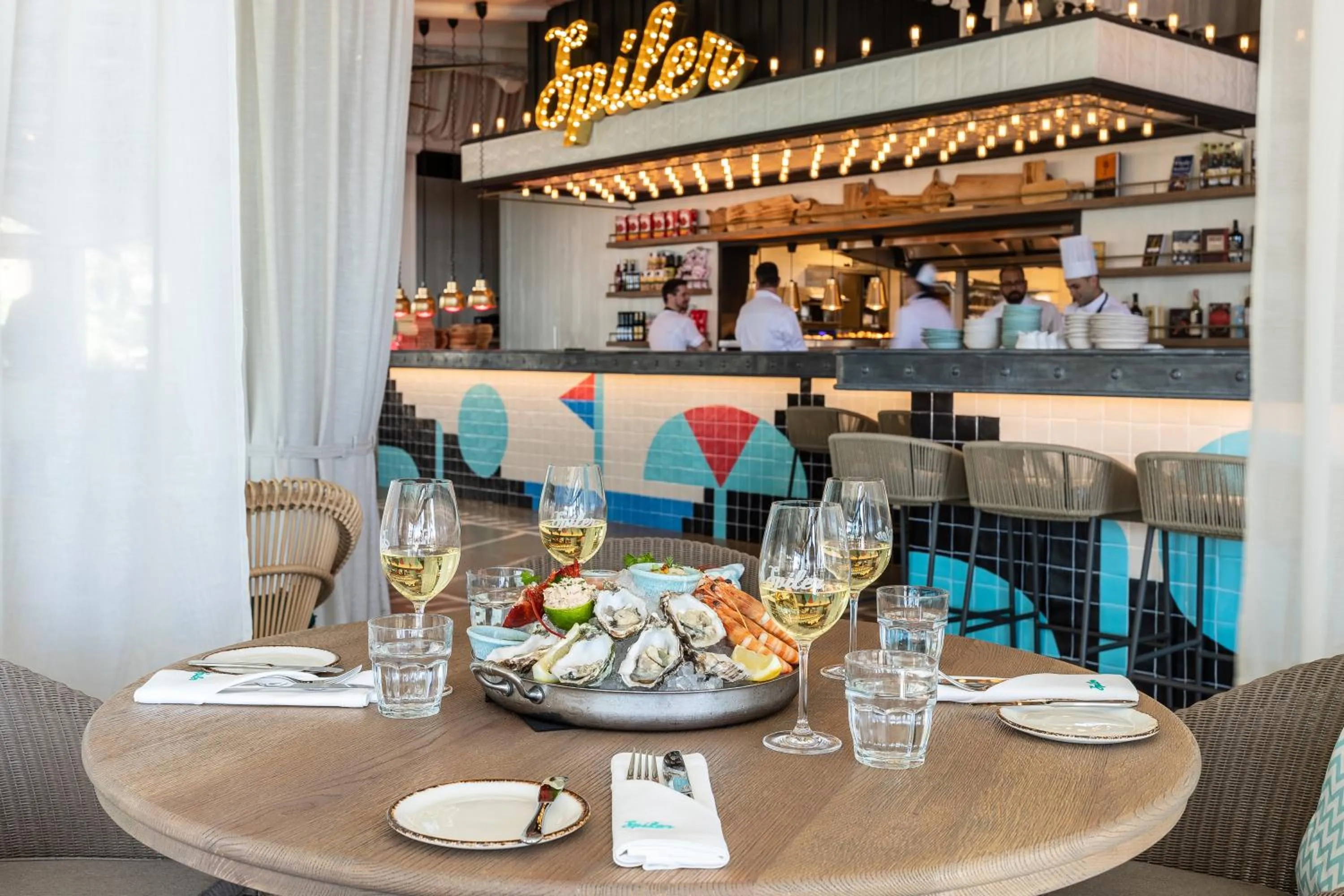 Lunch, Restaurant/Places to Eat in Kempinski Hotel Bahía Beach Resort & Spa