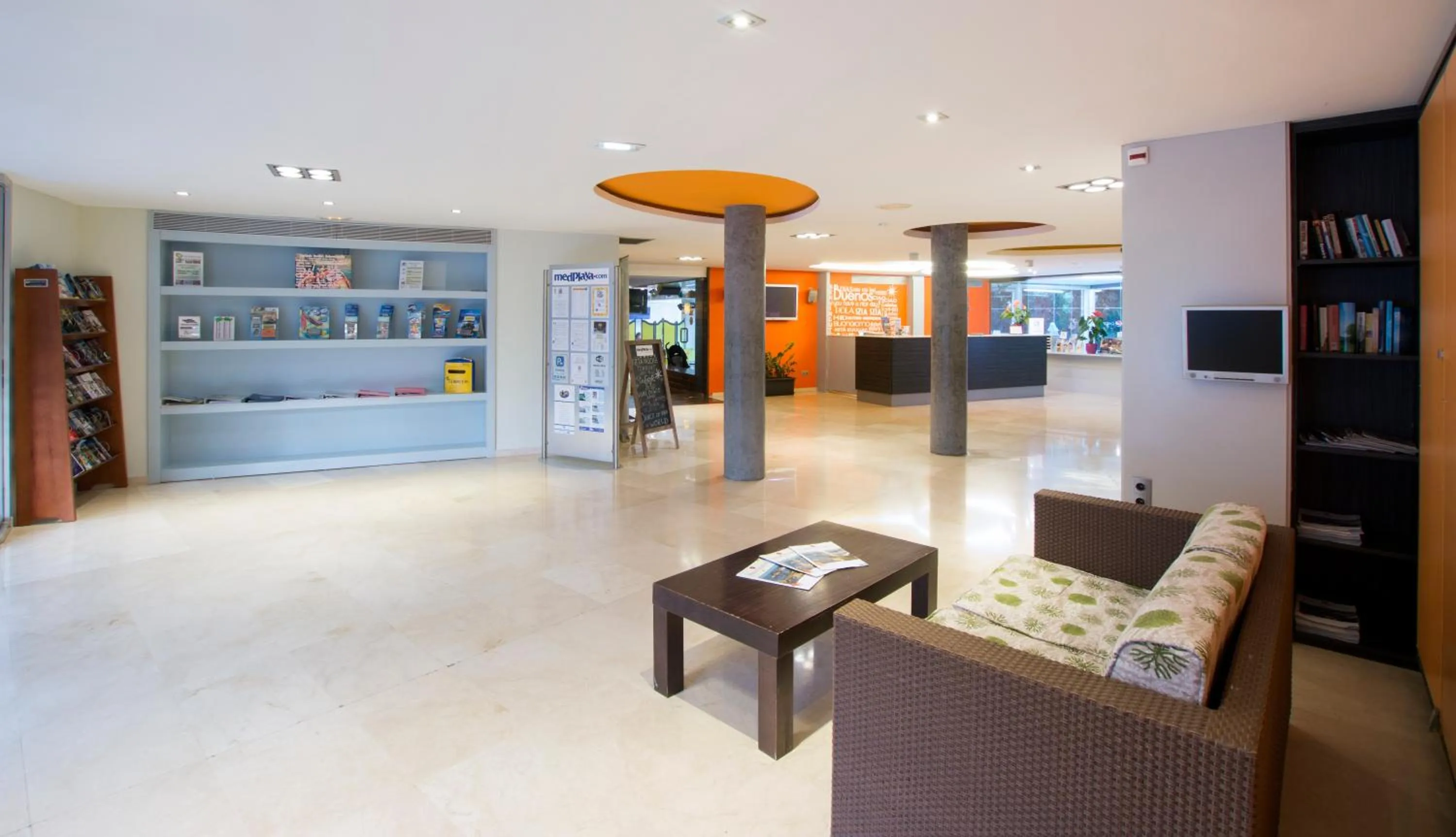 Lobby or reception in Medplaya Aparthotel Esmeraldas